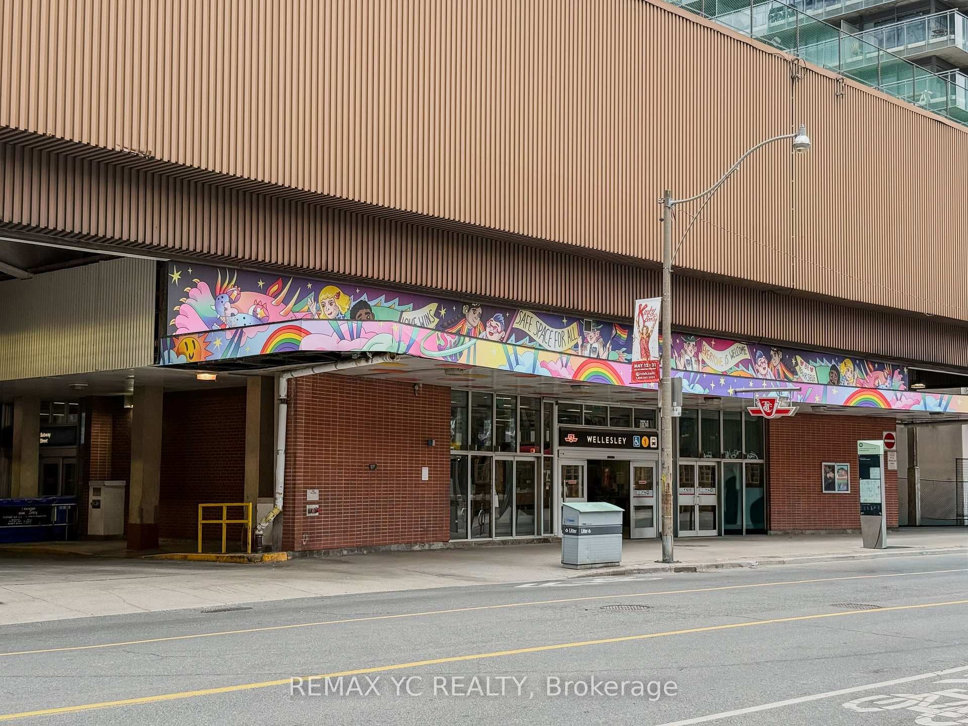 8 Wellesley Street Unit 306 photo 23