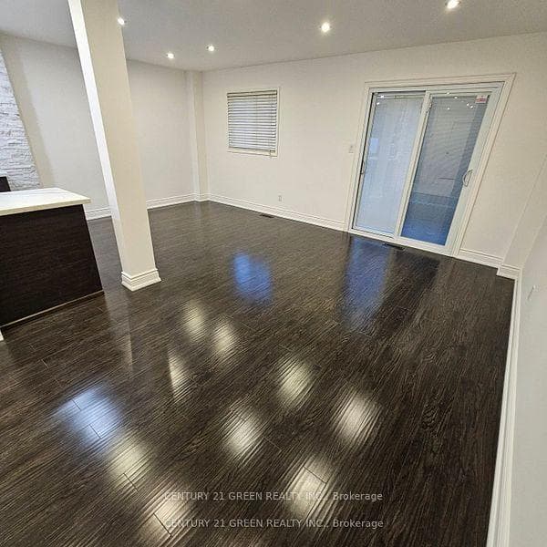 76 Metzak Drive photo 7