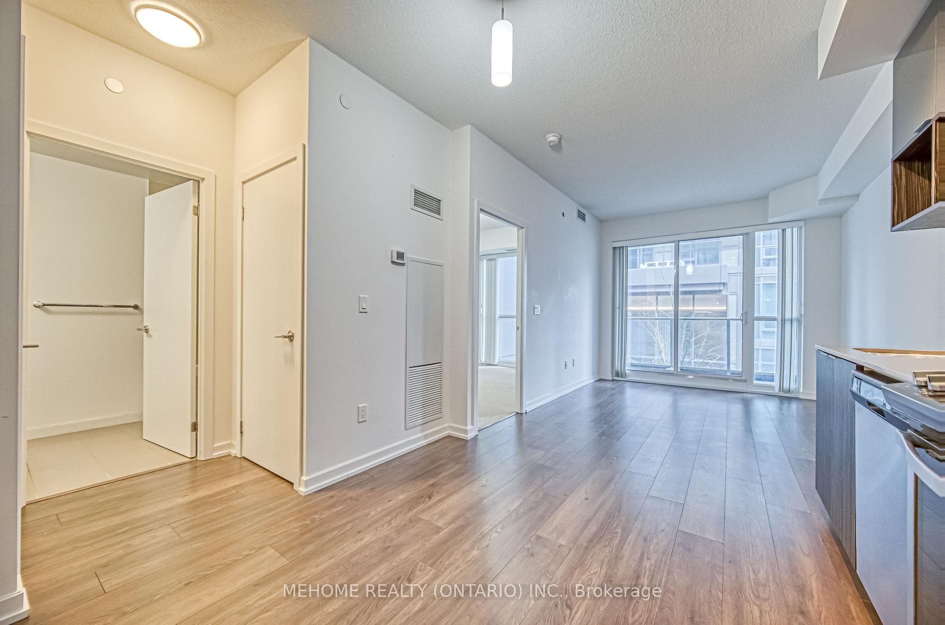 52 Forest Manor Road Unit 214 photo 7