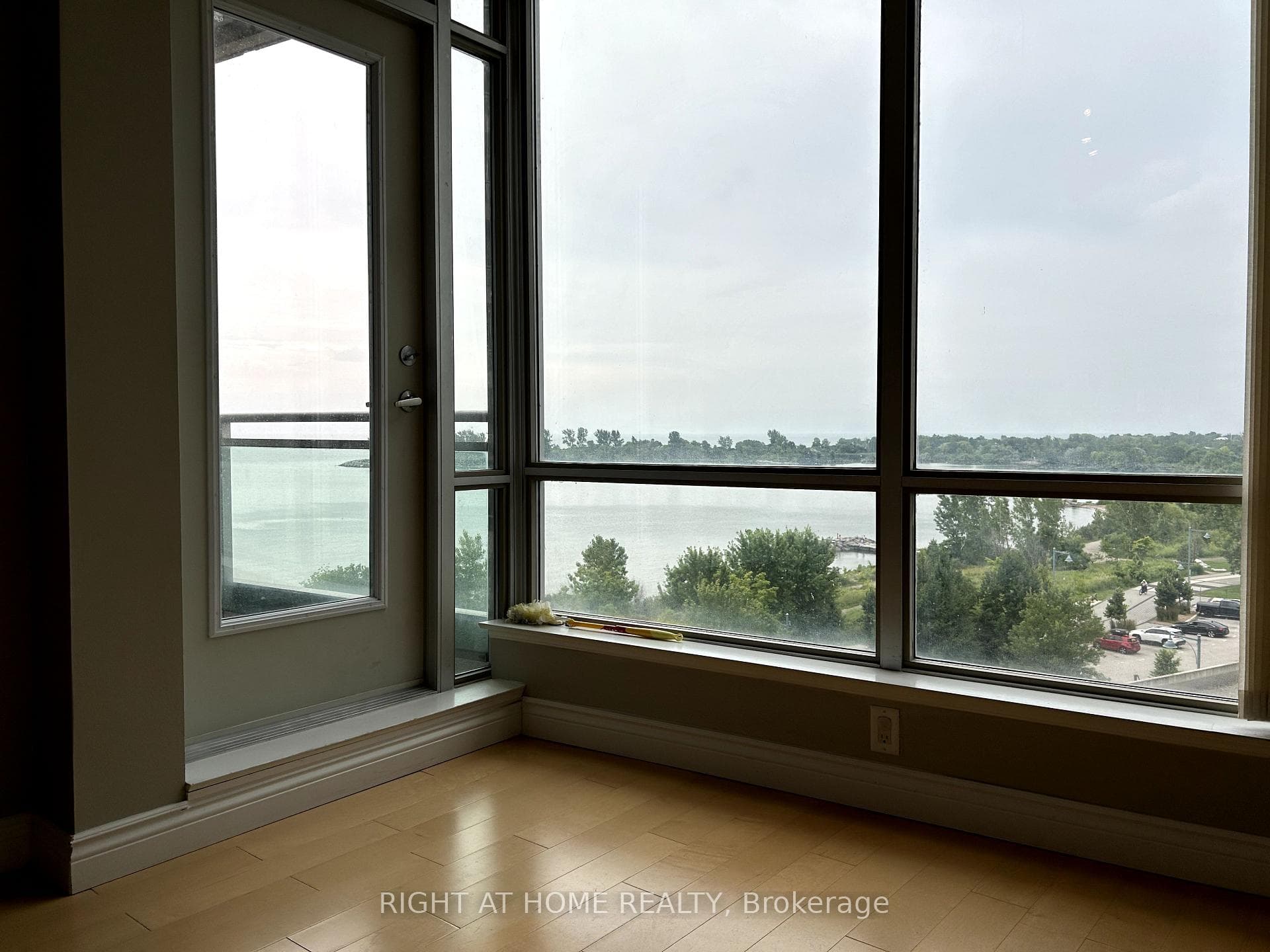 5 Marine Parade Drive Unit 714 photo 2