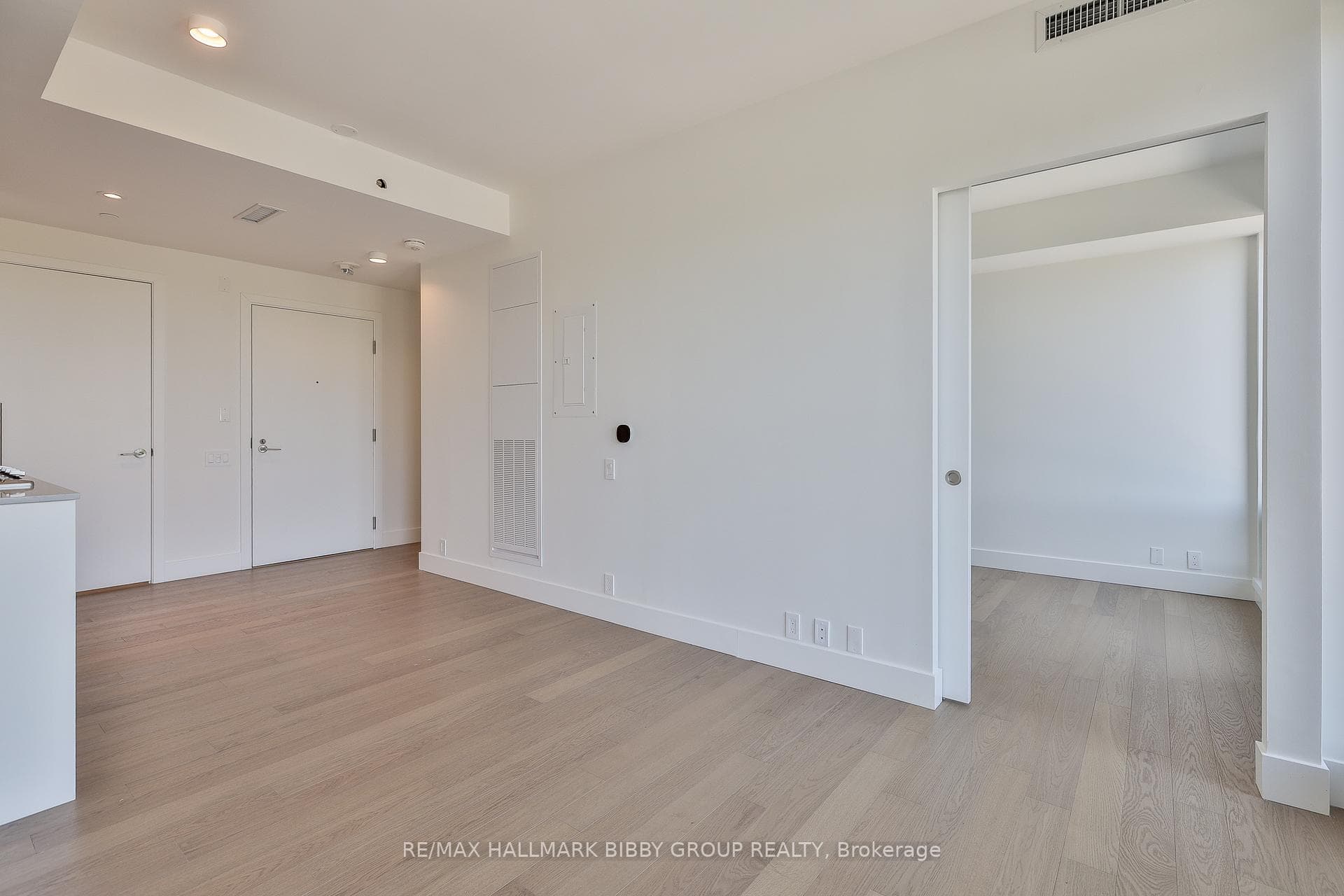 1414 Bayview Avenue Unit 505 photo 10