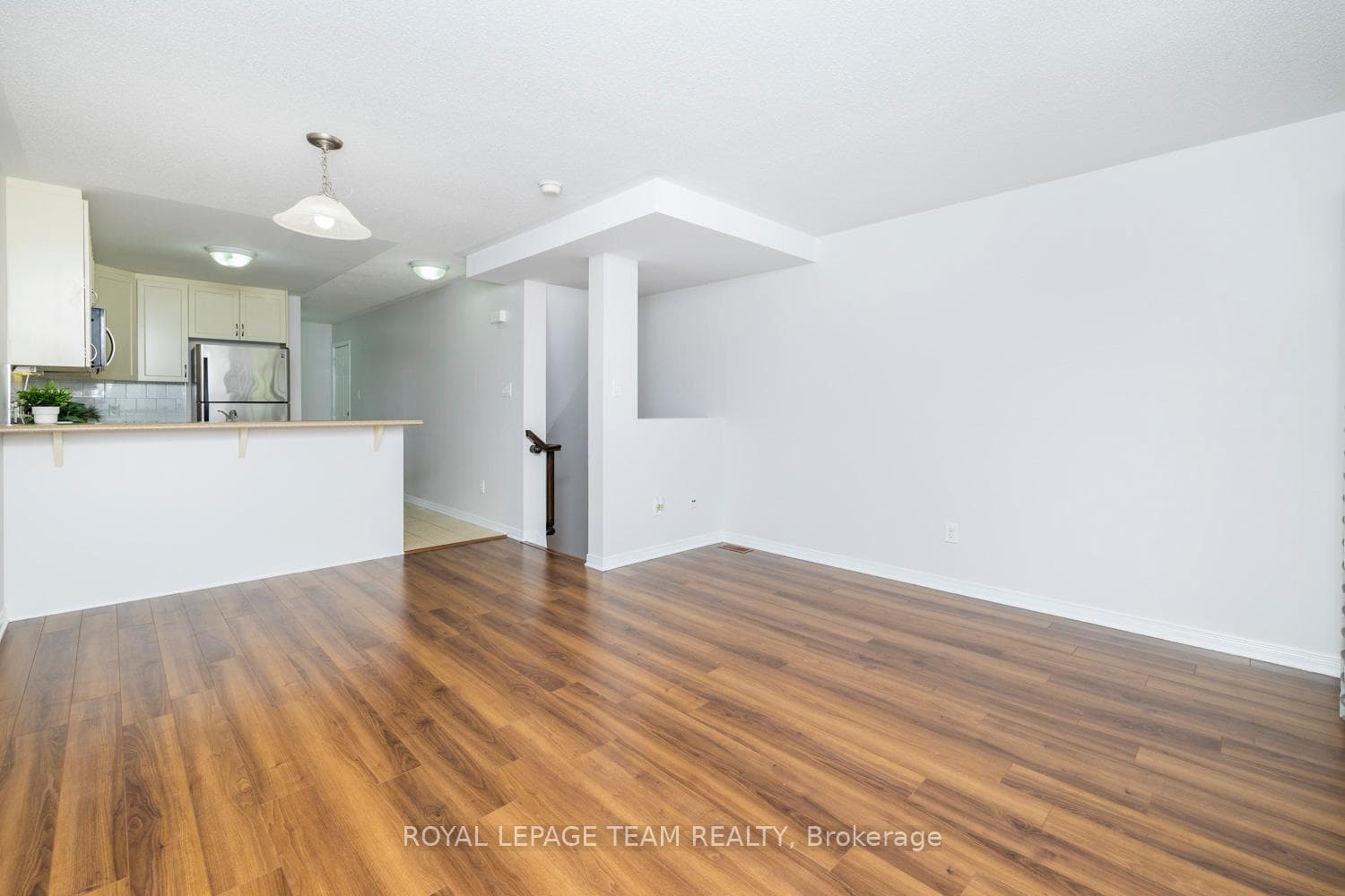 2557 LONGFIELDS Drive photo 13