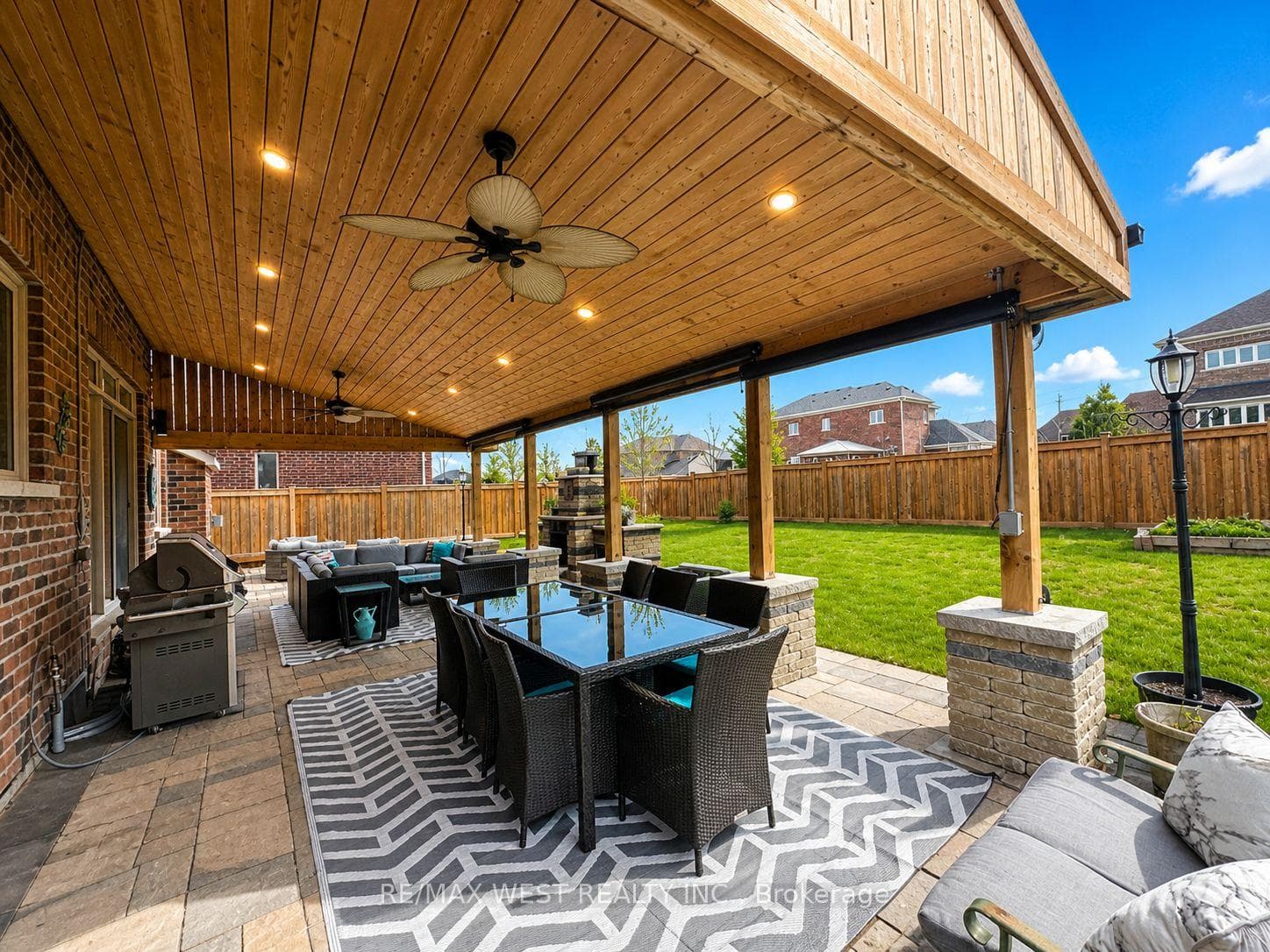 20 Anderson Avenue photo 32