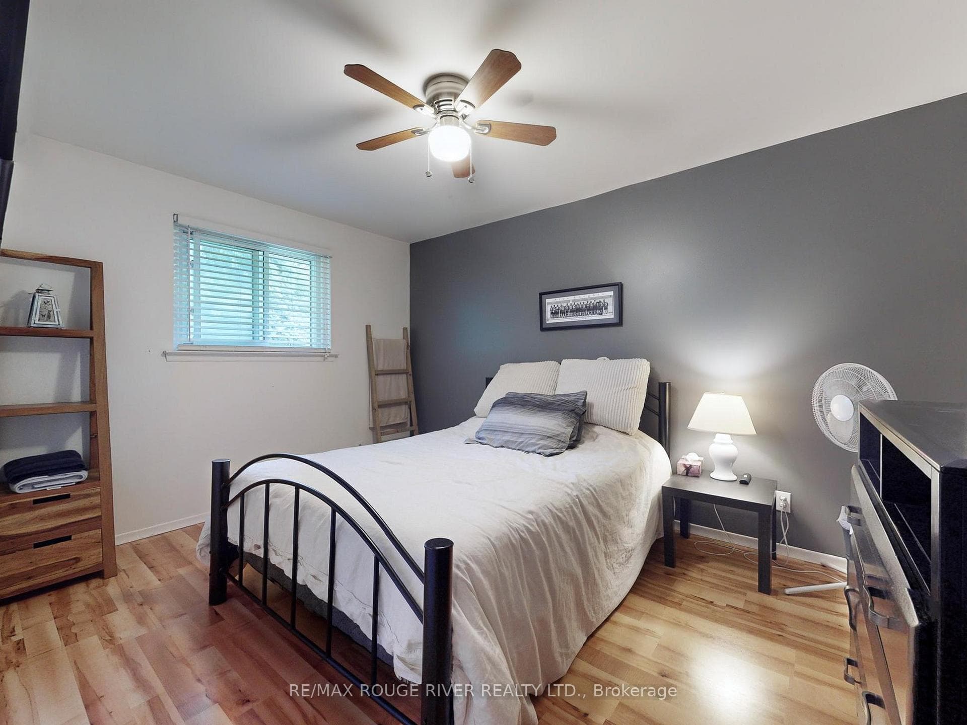 8 Harrison Drive photo 18