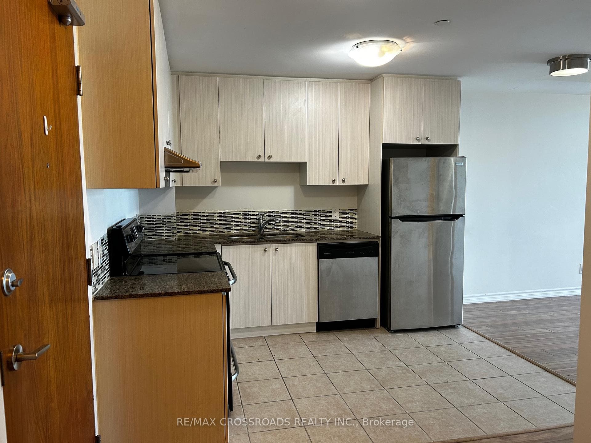 8323 Kennedy Road Unit 911 photo 11