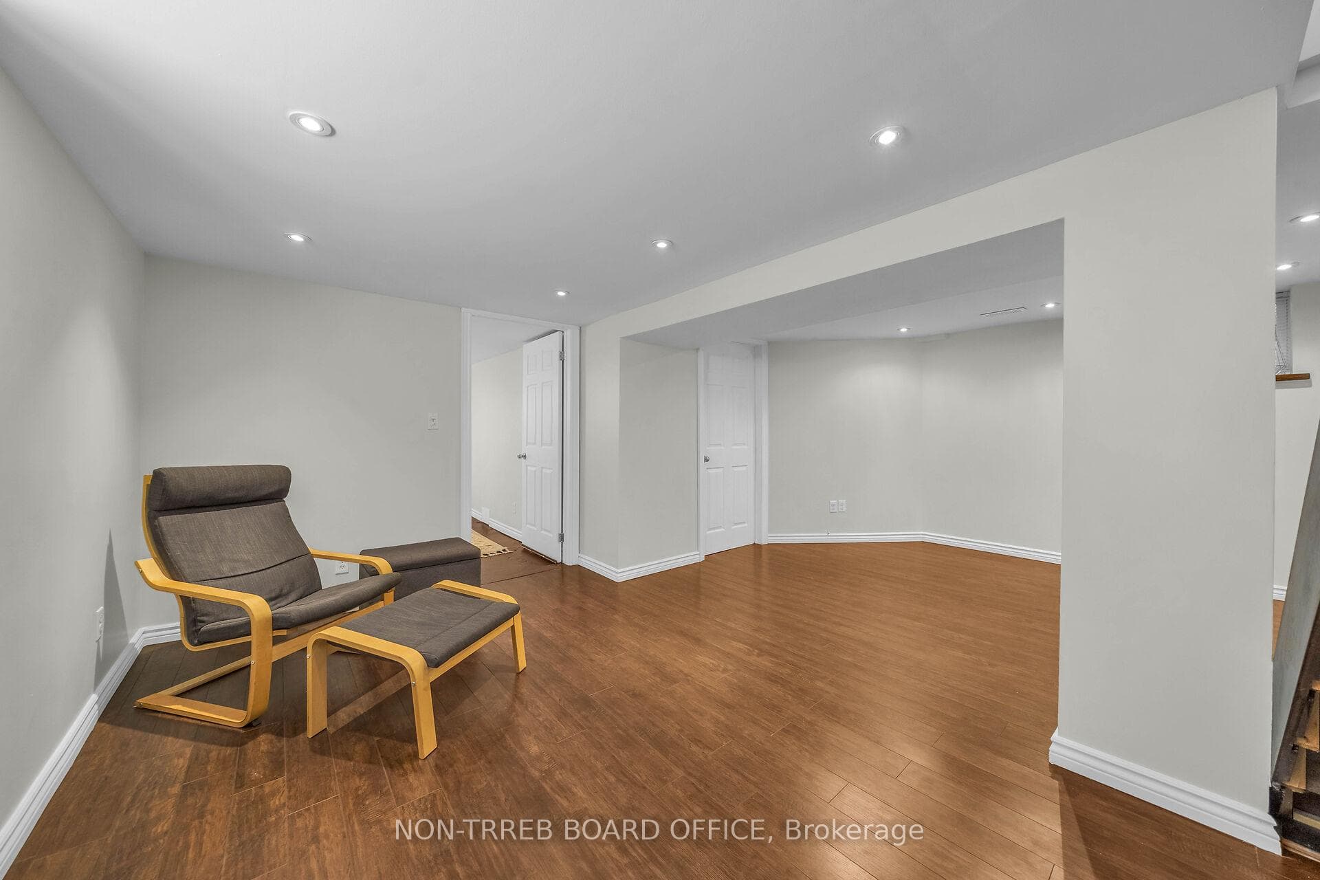 151 Strachan Street photo 20