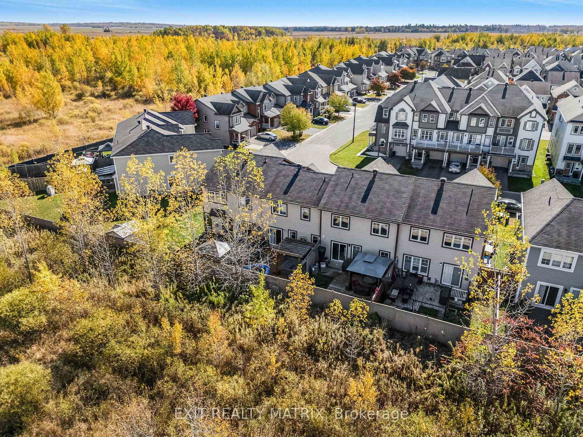 180 Soleil Avenue photo 35