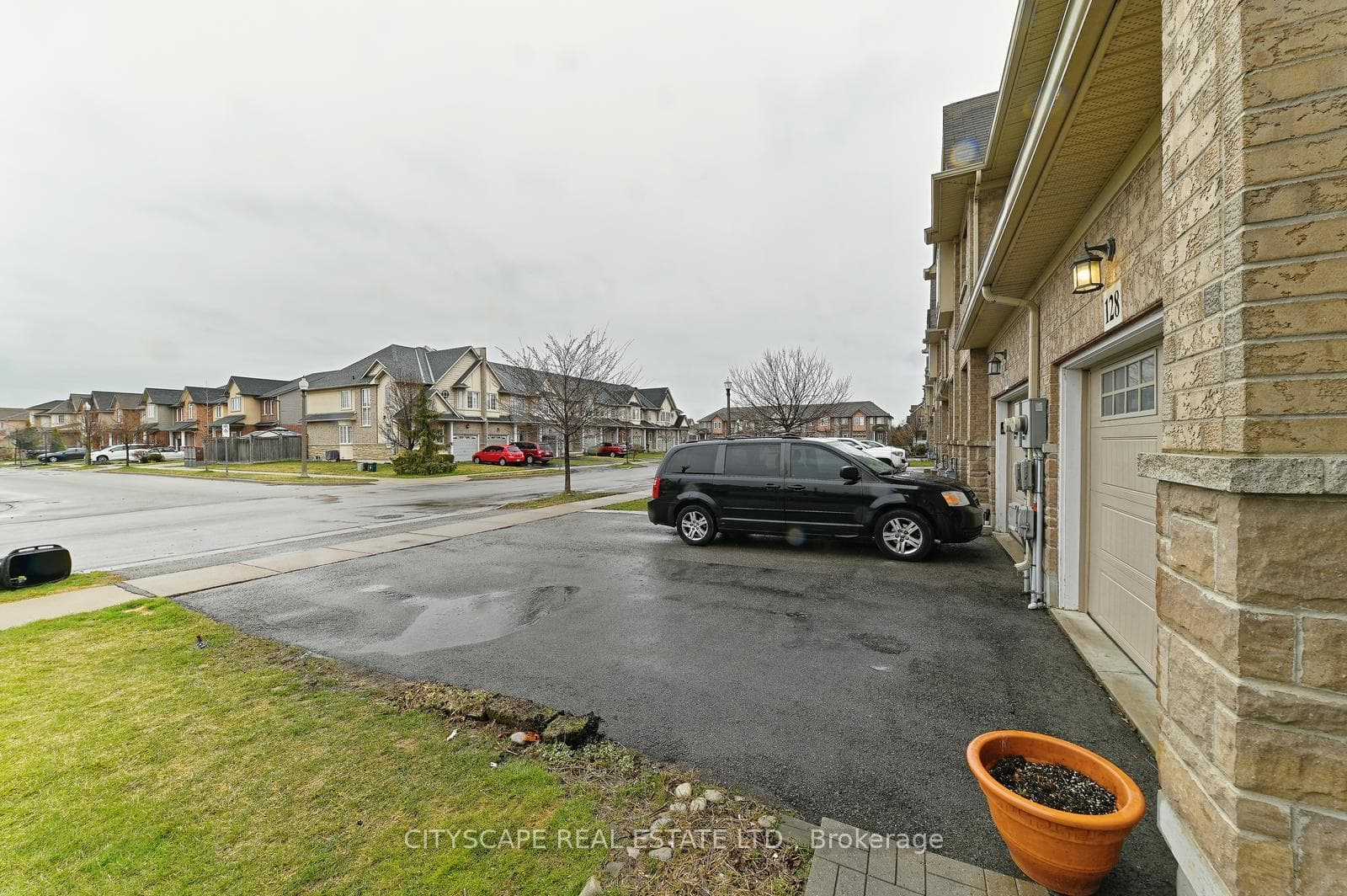 128 Palacebeach Trail photo 39