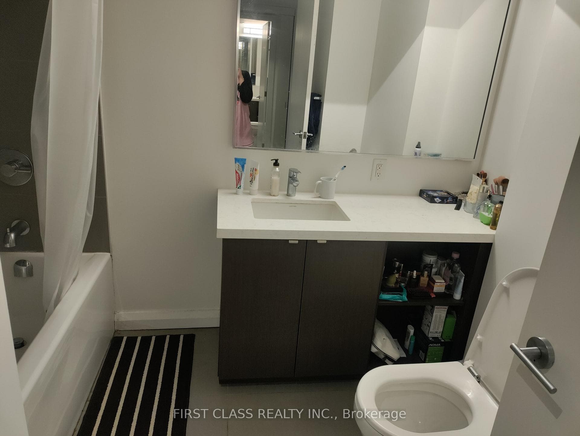 155 Yorkville Avenue Unit 510 photo 12