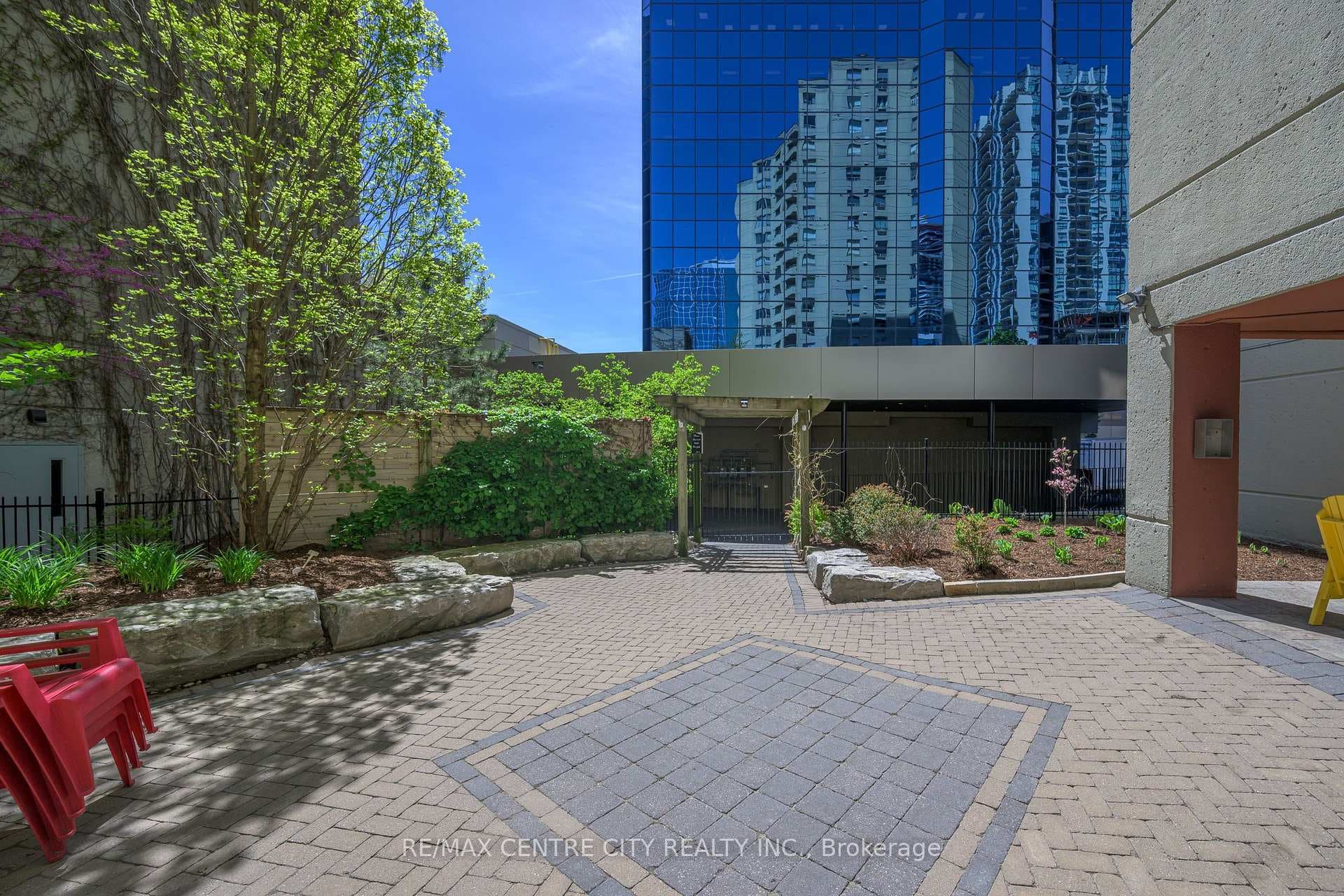 500 Talbot Street Unit 502 photo 8