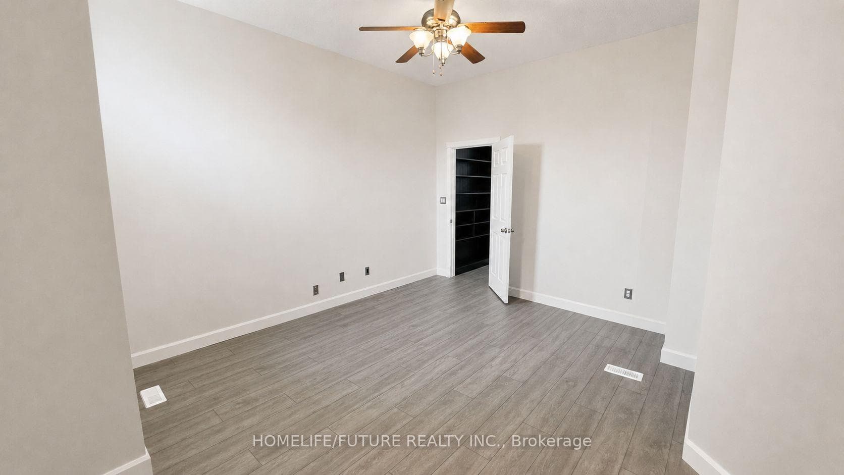 98 Guildwood Drive photo 9
