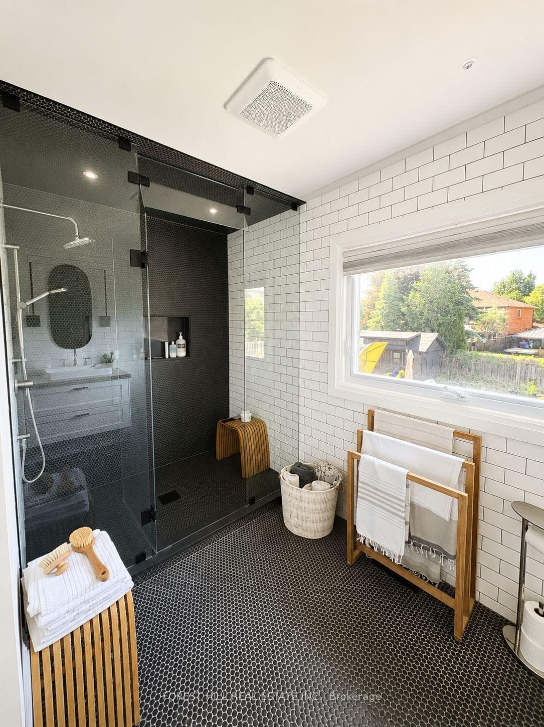 24 Lindhurst Street photo 18