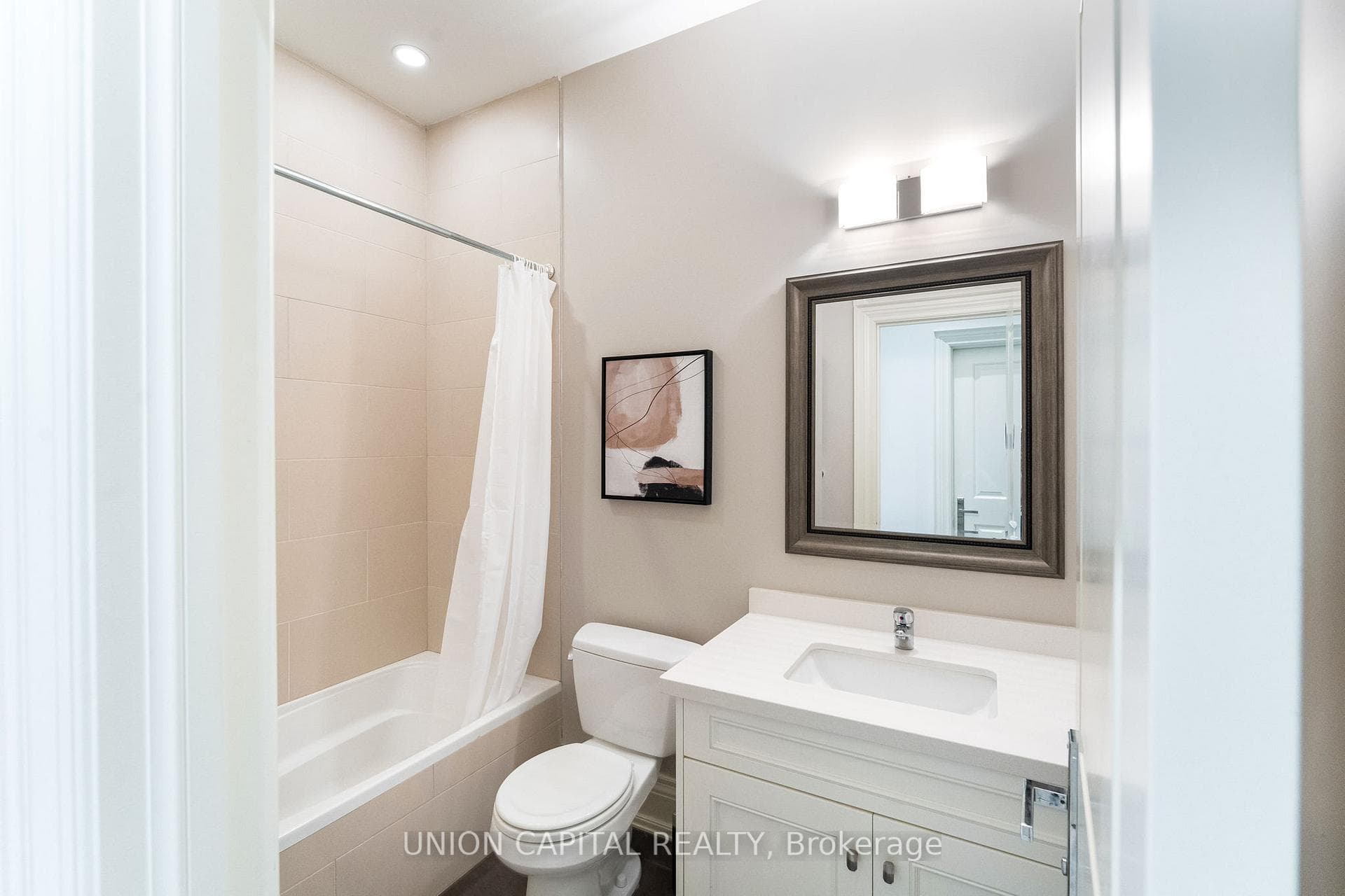 491 St Clements Avenue photo 30