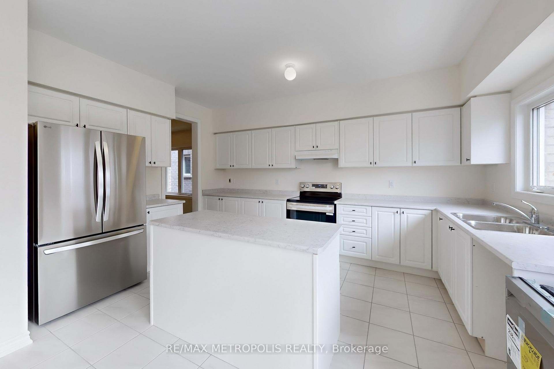 167 Hawkins Street photo 12