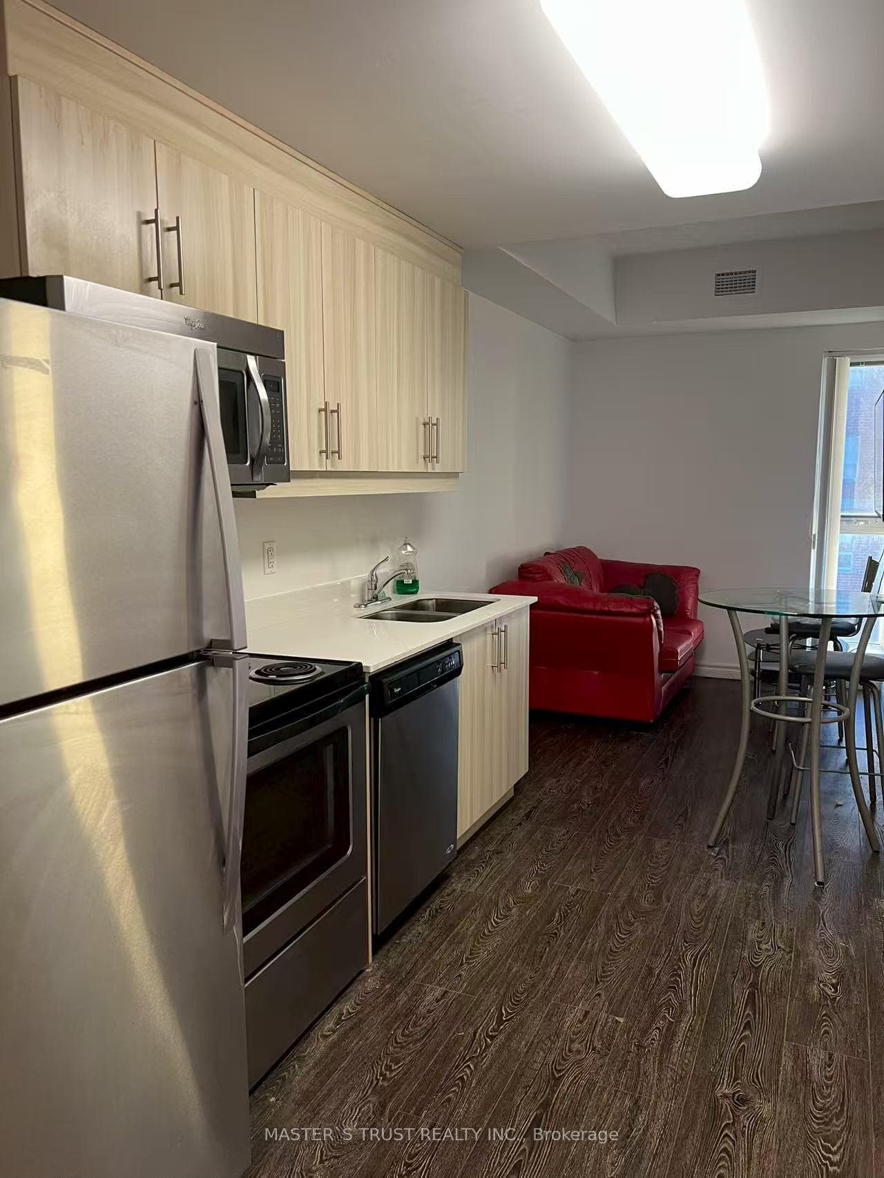 158 King Street Unit 703 photo 1