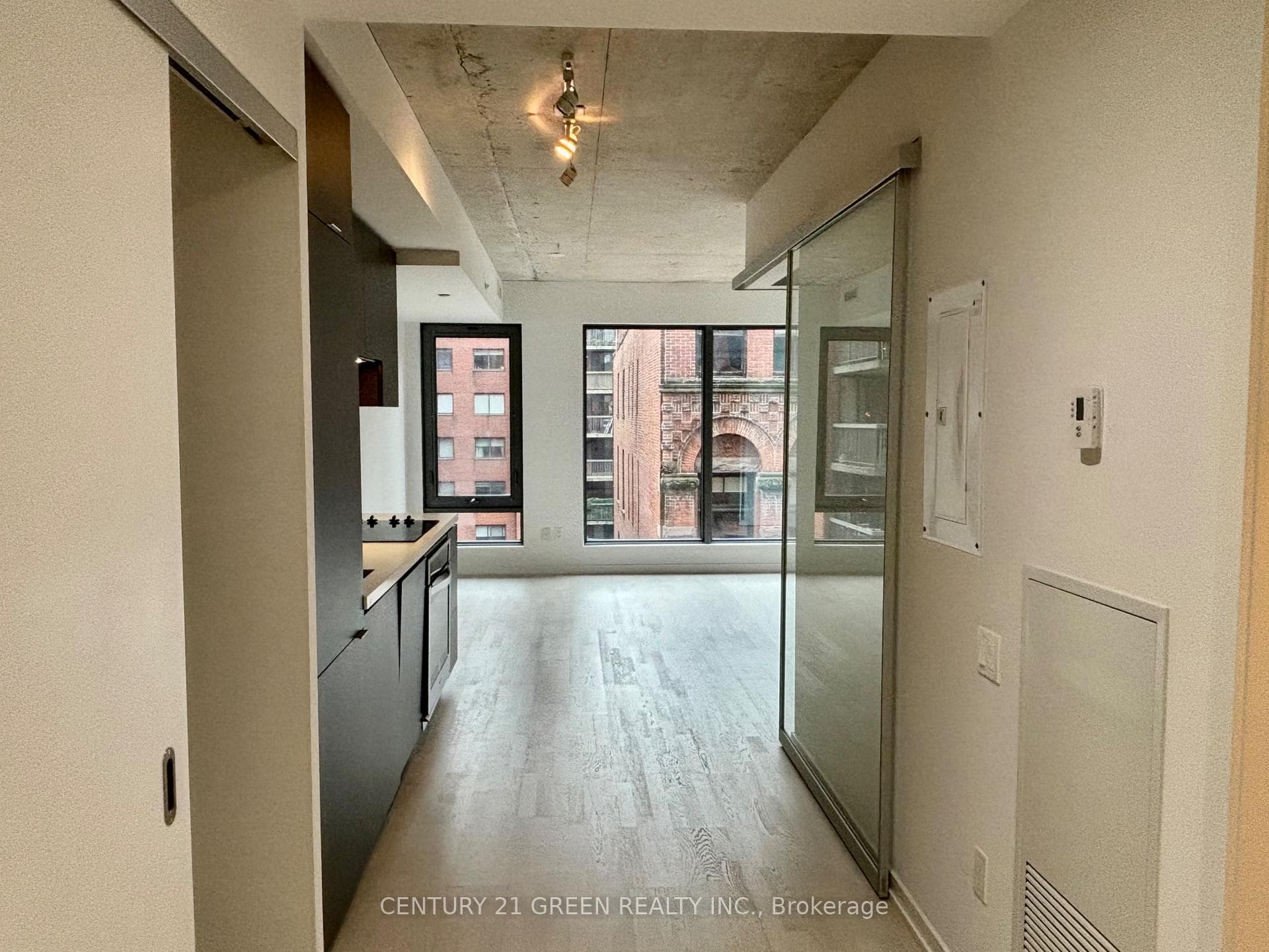 60 Colborne Street Unit 416 photo 4
