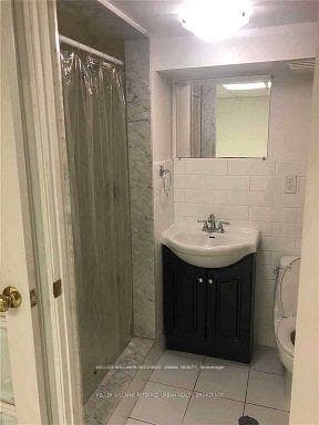 44 Bellevue Avenue Unit Bsmt photo 5