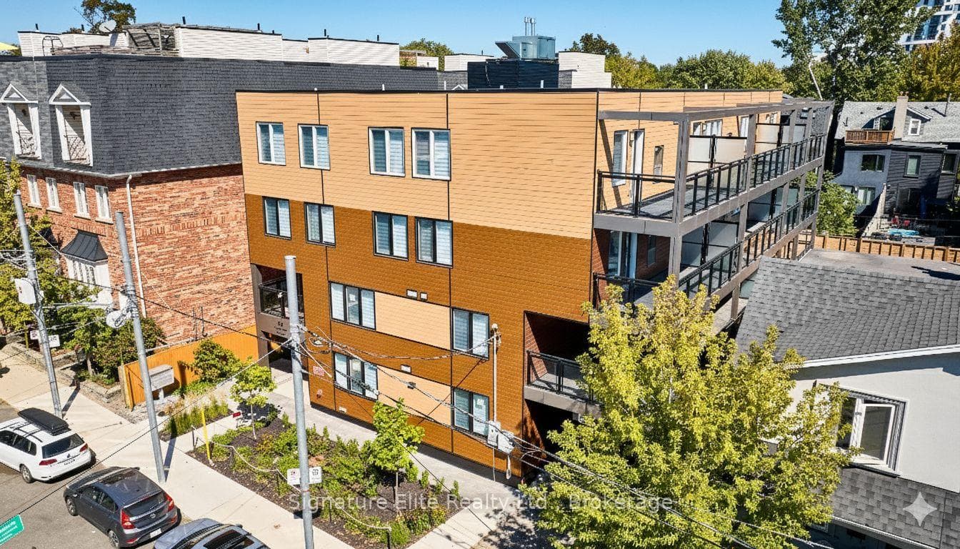 45 Connaught Avenue Unit 305 photo 15