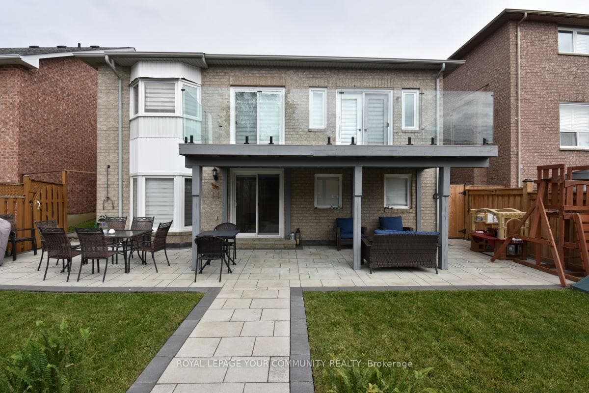 131 Riverwood Terrace photo 32