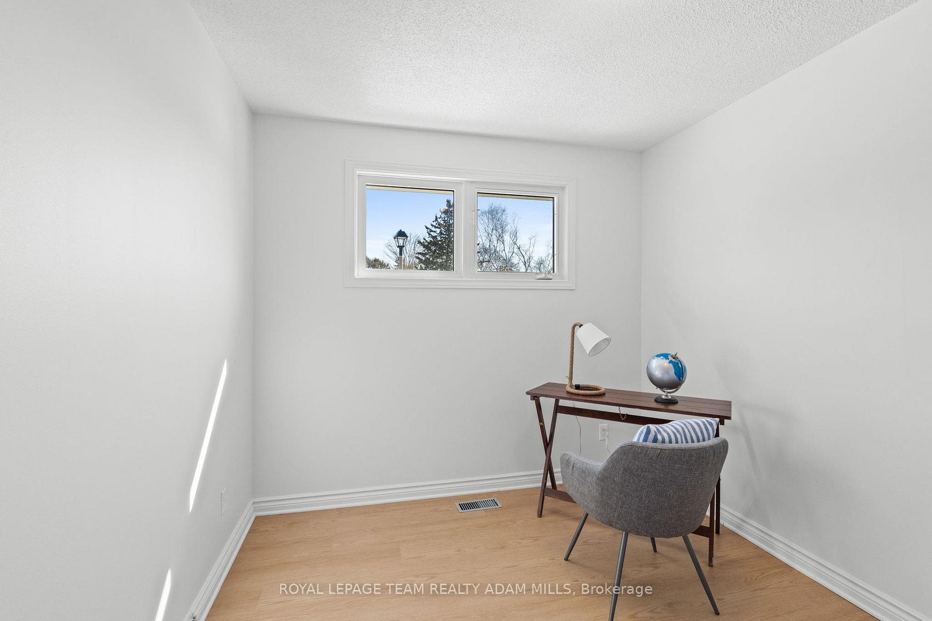 61 Laurie Court photo 21