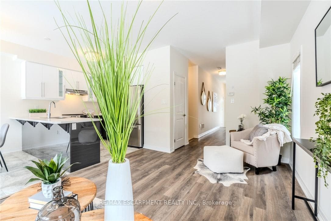 21 BOWERY Road photo 8