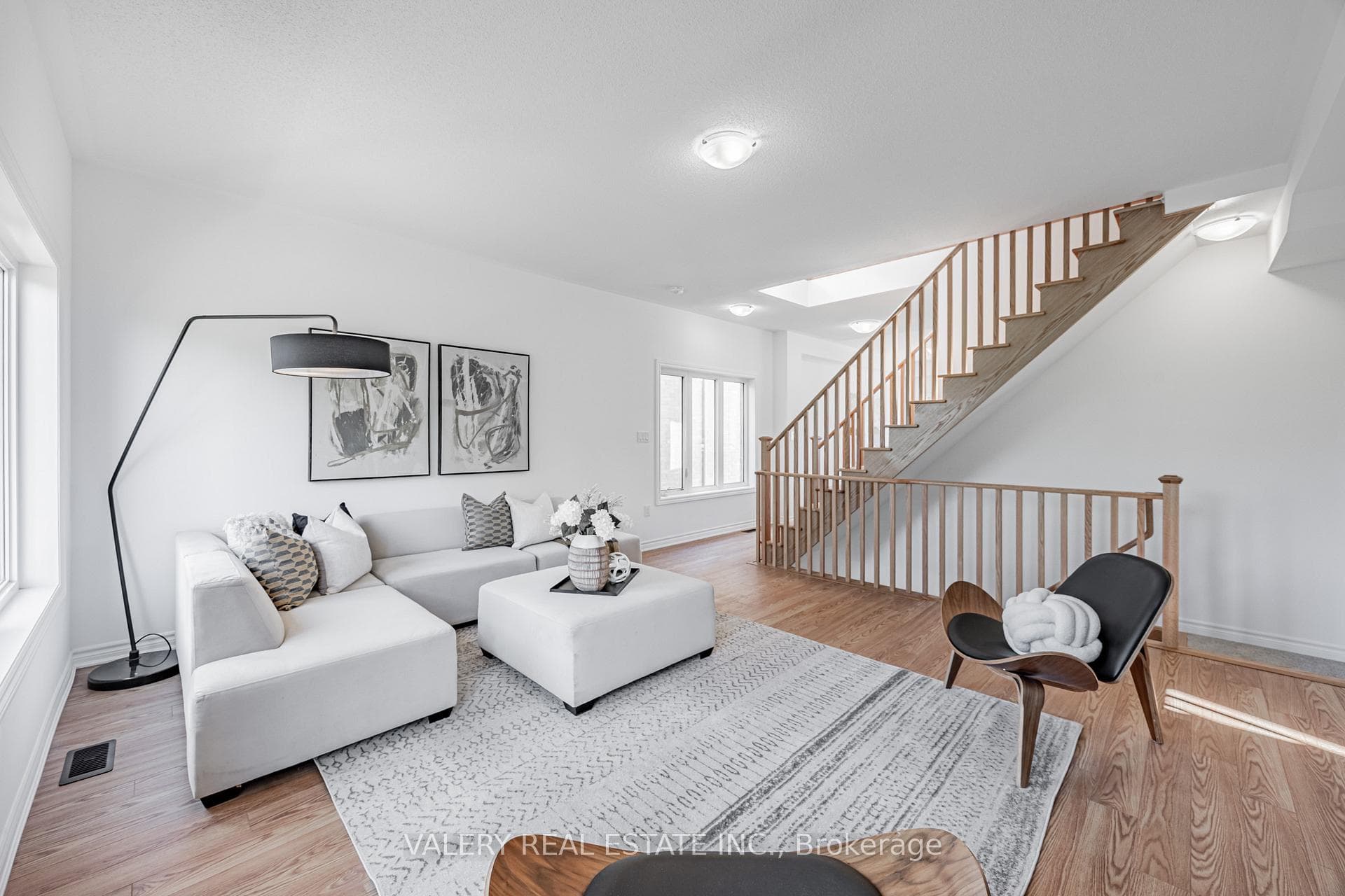 Living Room (2nd Floor)