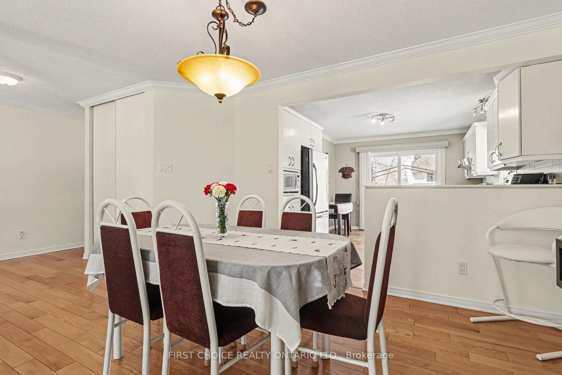 3395 Descotes Circle photo 6