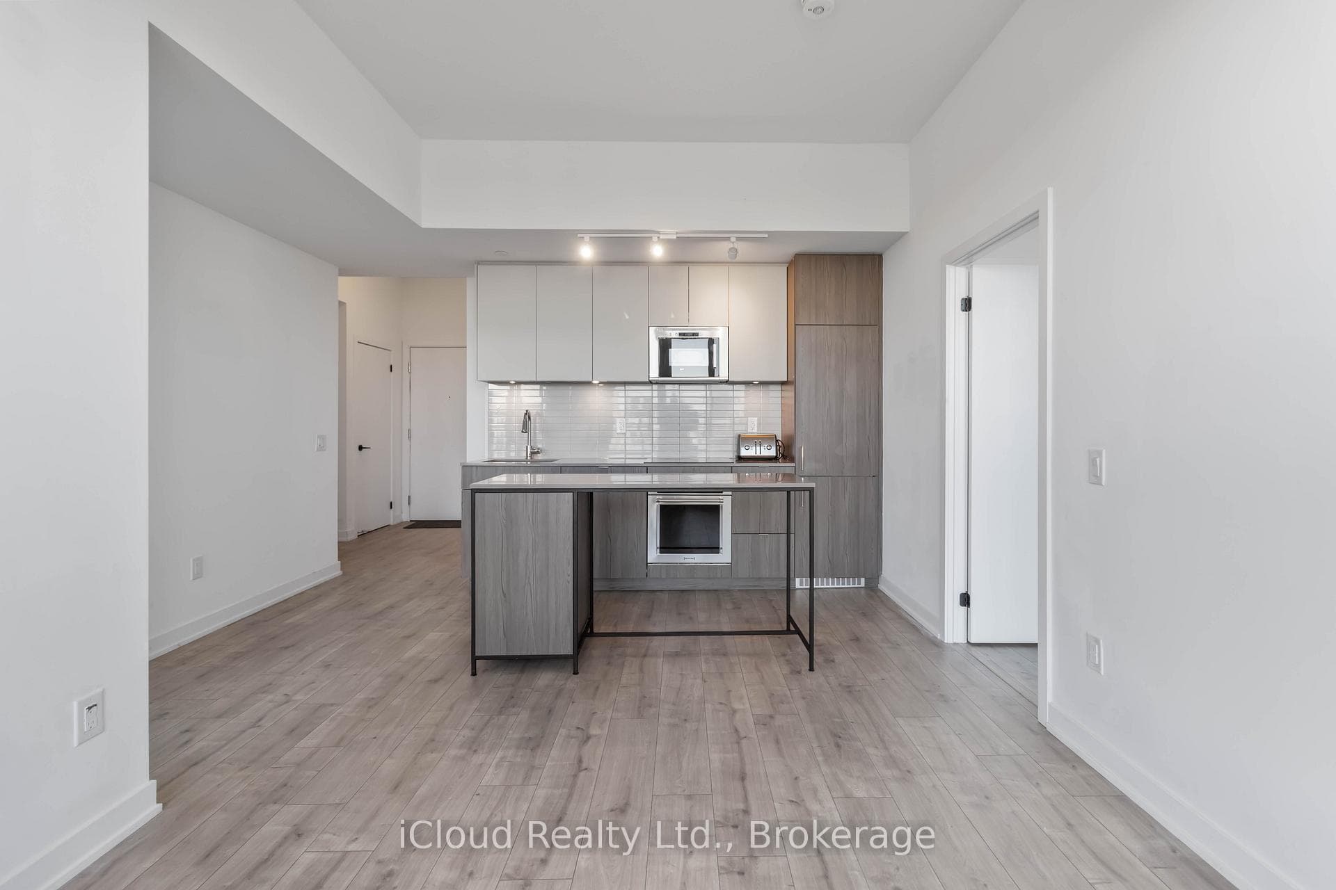 220 Missinnihe Way Unit 501 photo 15
