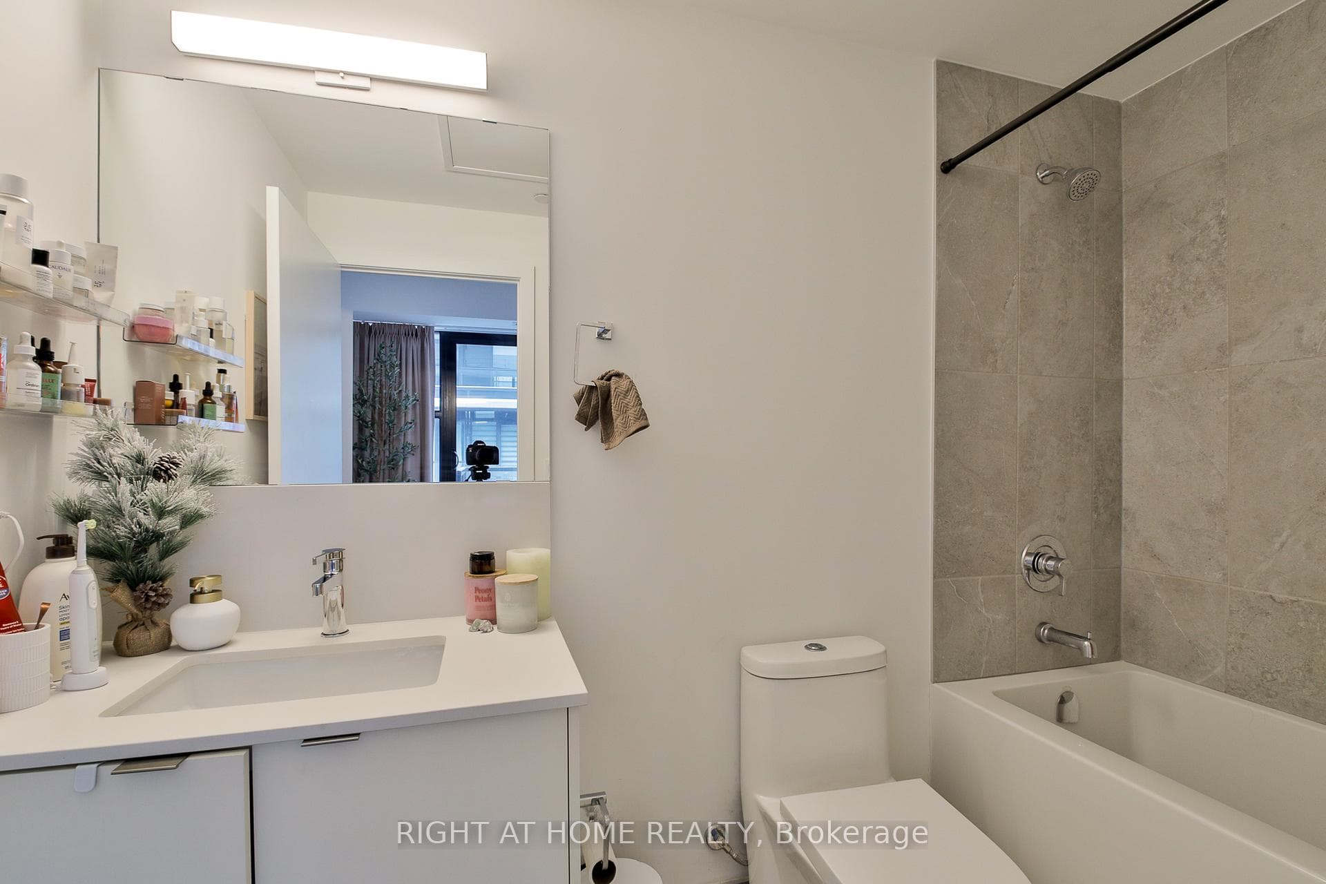 1612 Charles Street Unit 428 photo 14