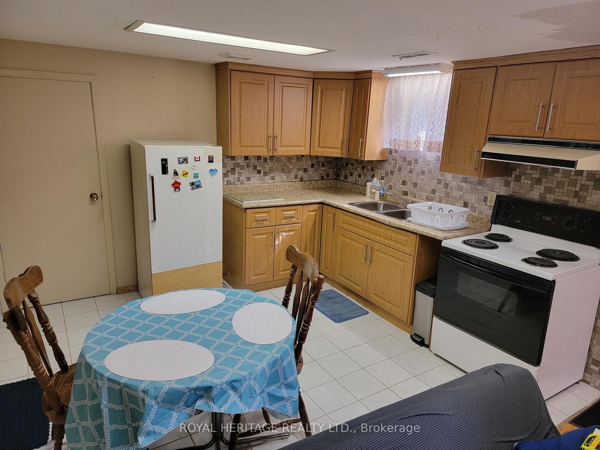 Eat In Kitchen