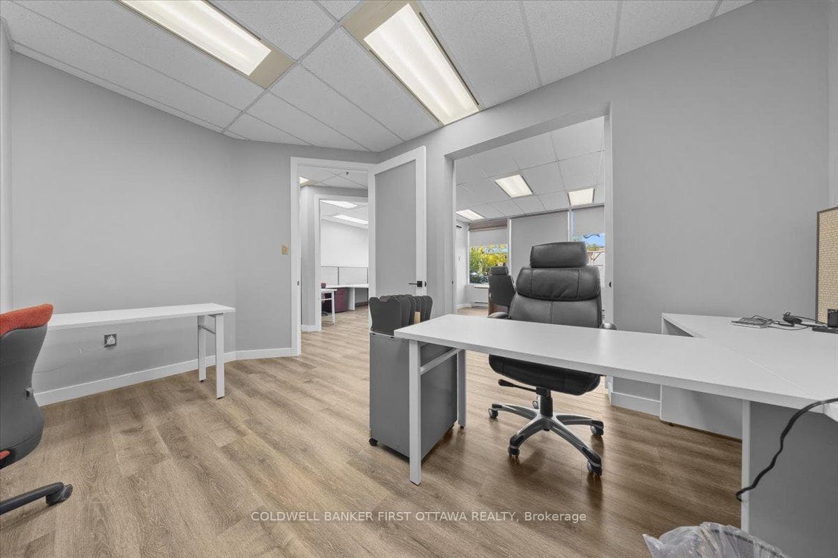 2283 ST LAURENT Boulevard Unit 101 photo 20