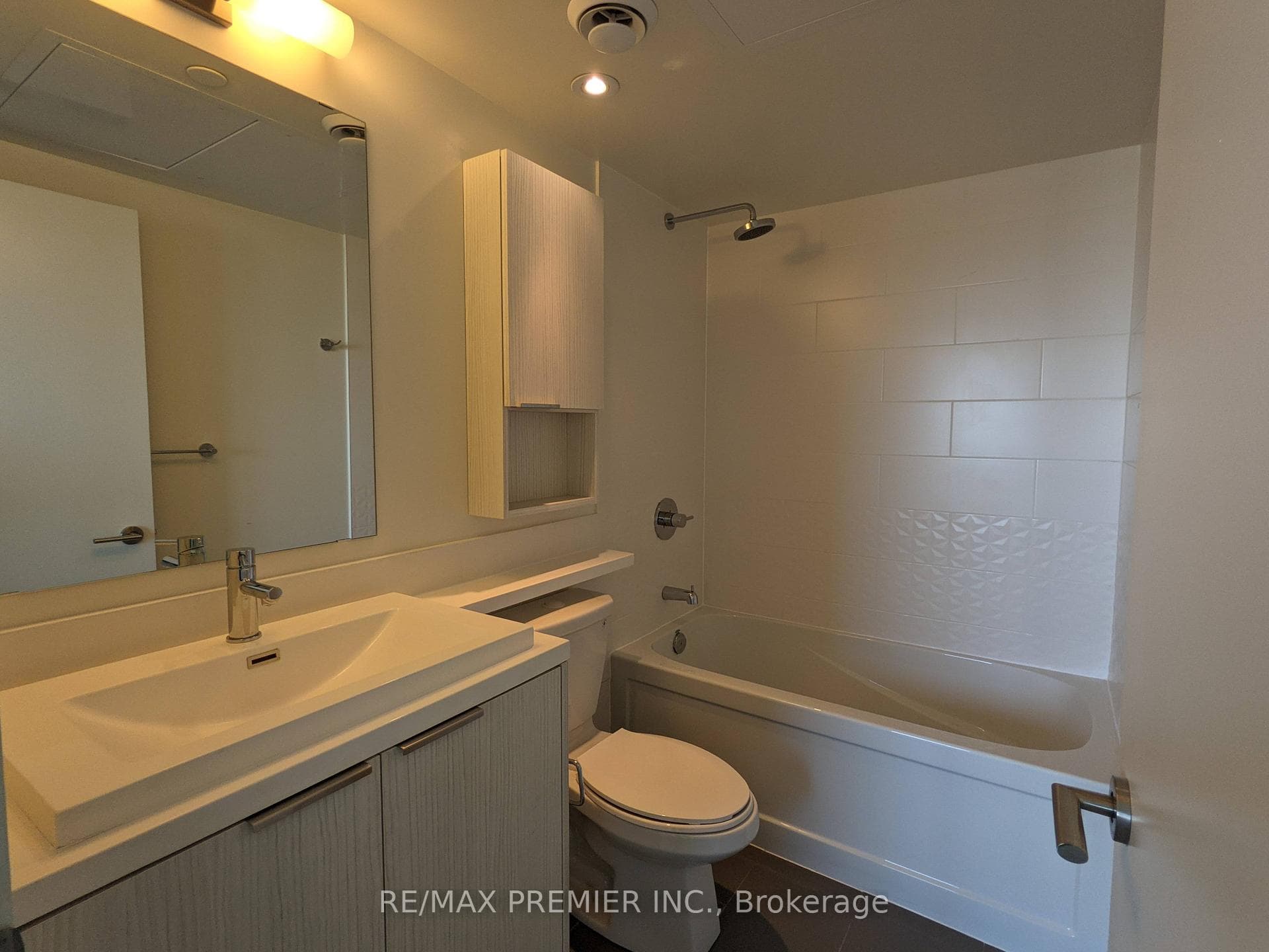 2 Sonic Way Unit 2107 photo 11