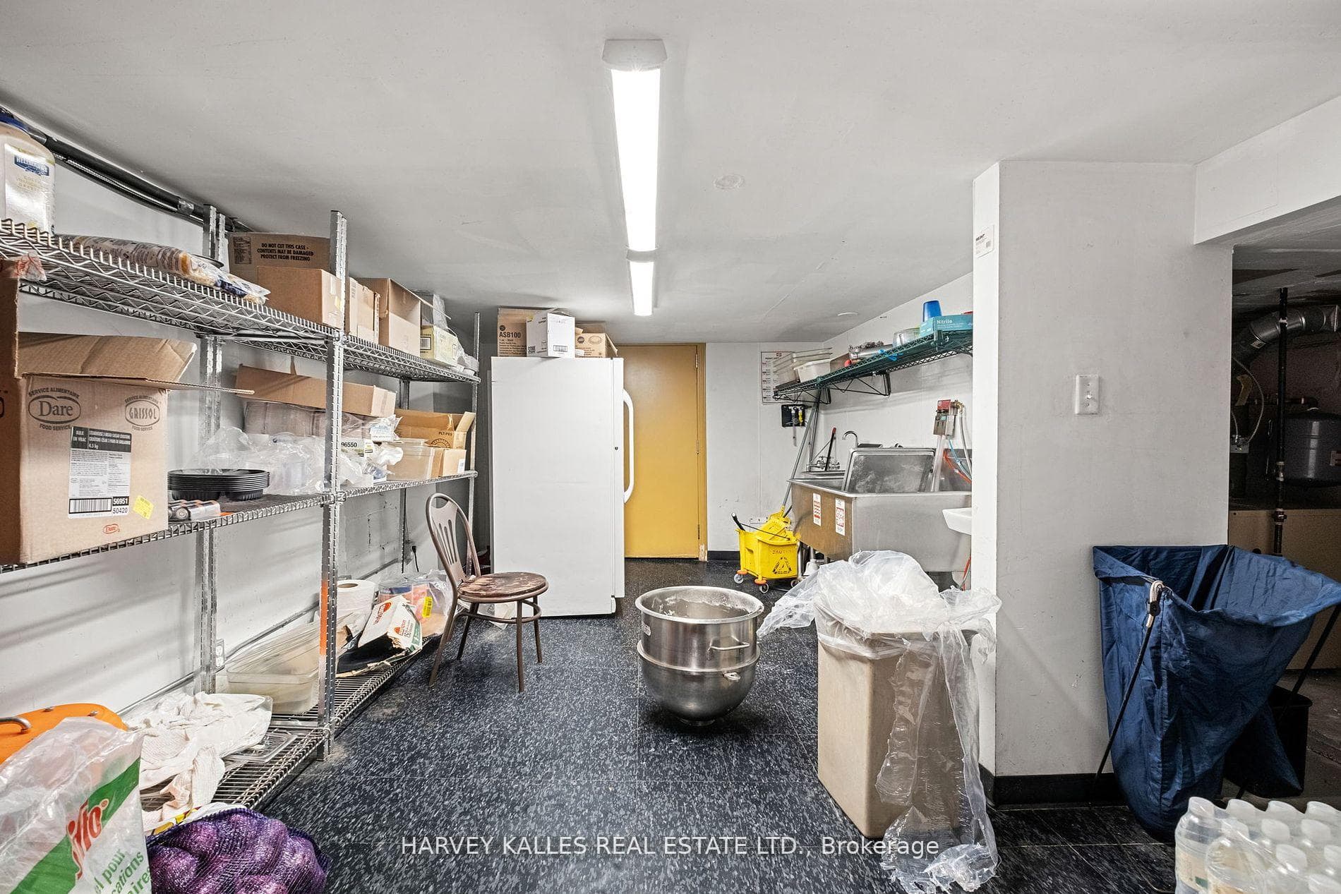 1629 Bayview Avenue photo 14