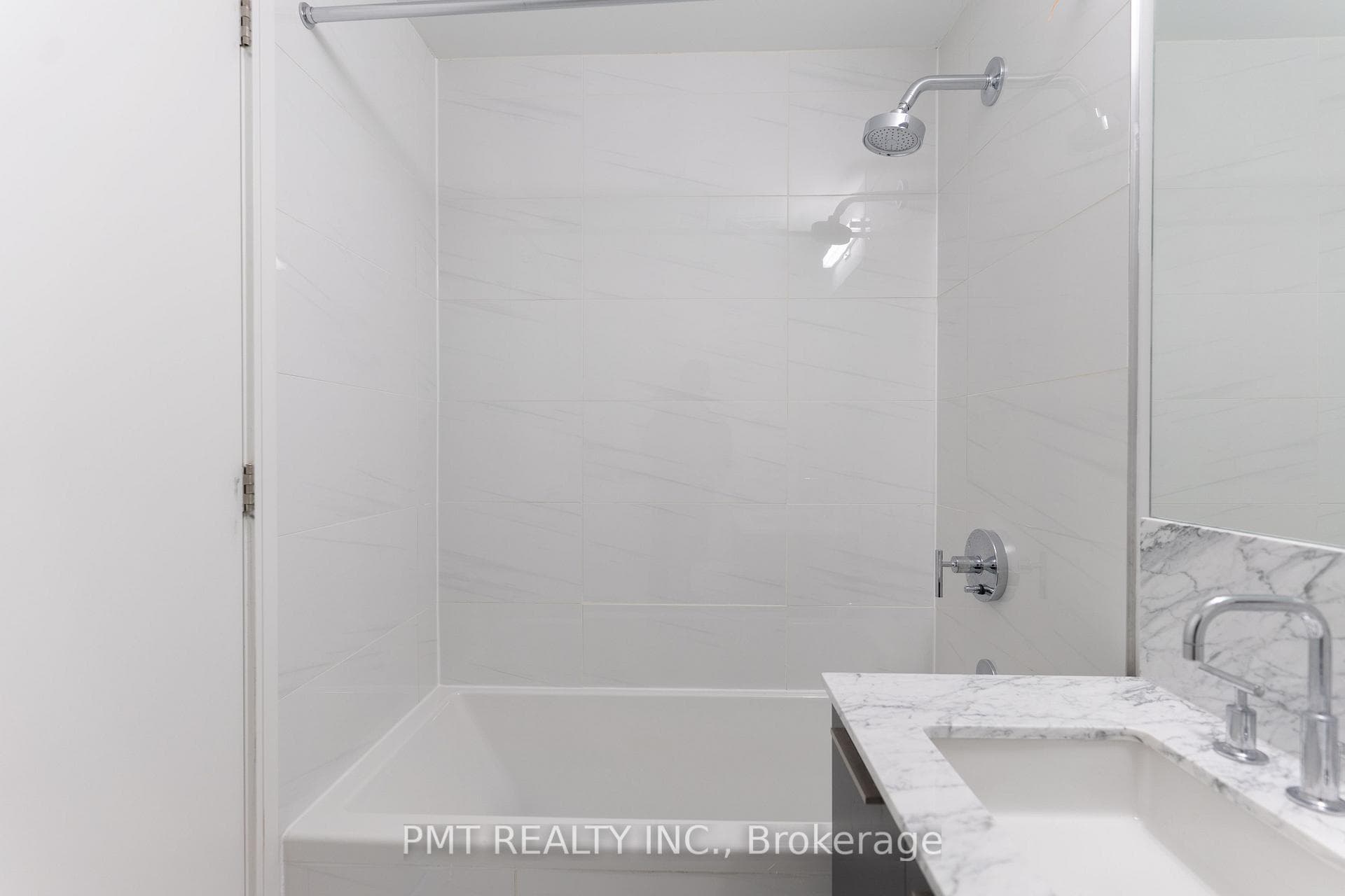 3 Gloucester Street Unit 1213 photo 15
