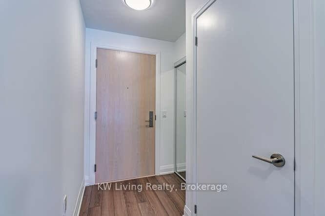 77 Mutual Street Unit 321 photo 9