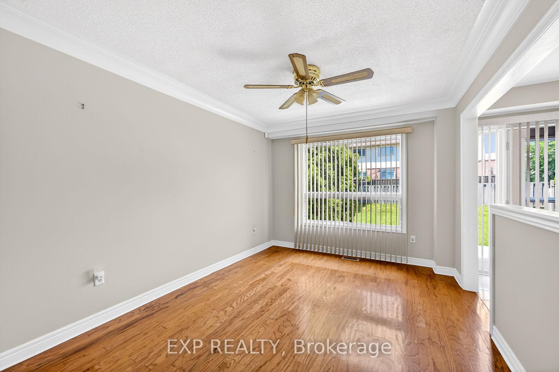 45 Ossington Drive photo 14