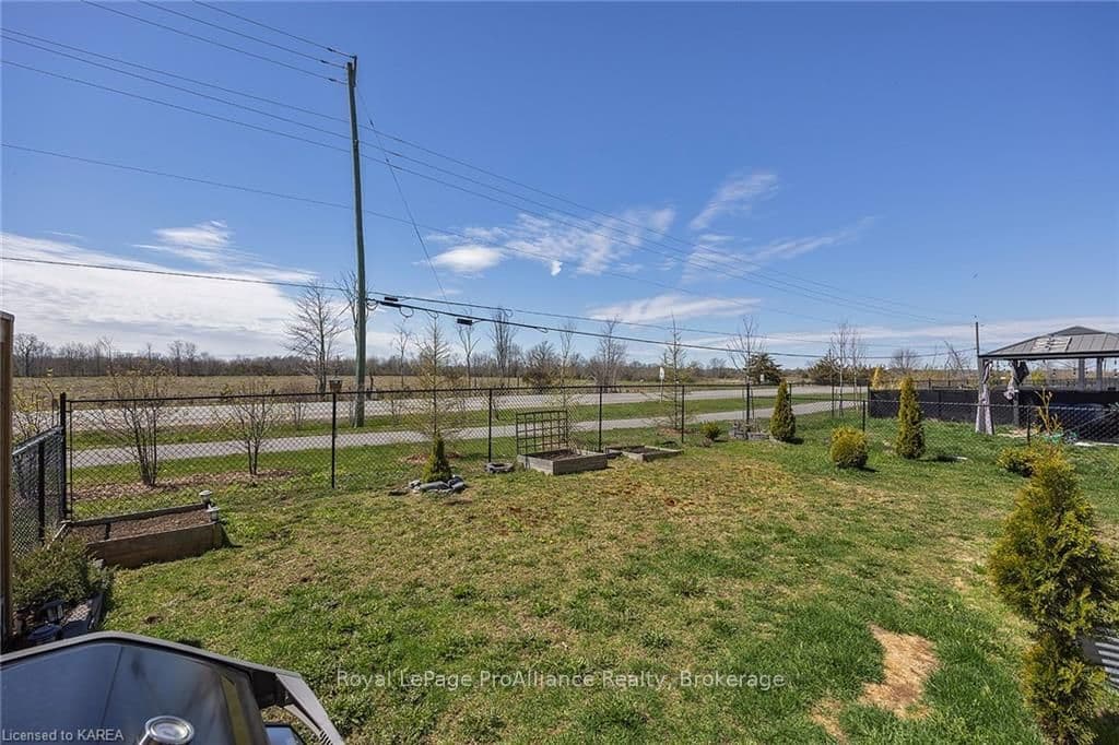 150 DR RICHARD JAMES Crescent photo 5