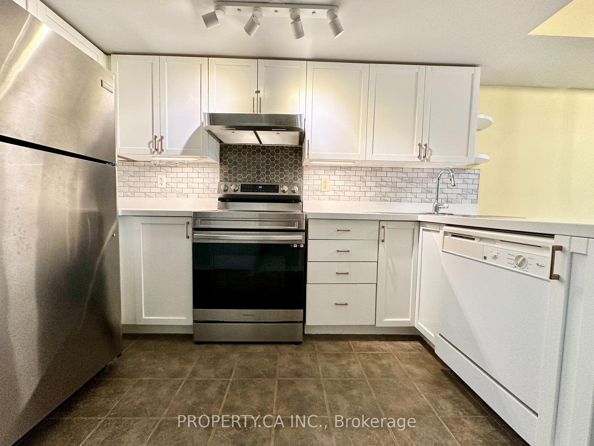 40 Merchant Lane Unit 116 photo 12