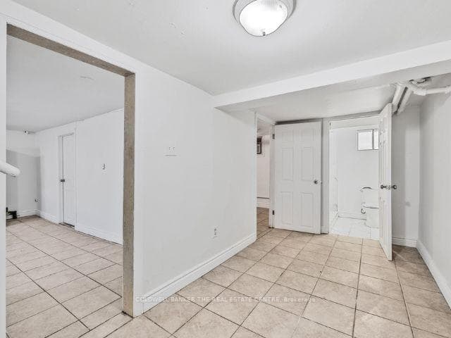 602 Caledonia Road photo 10