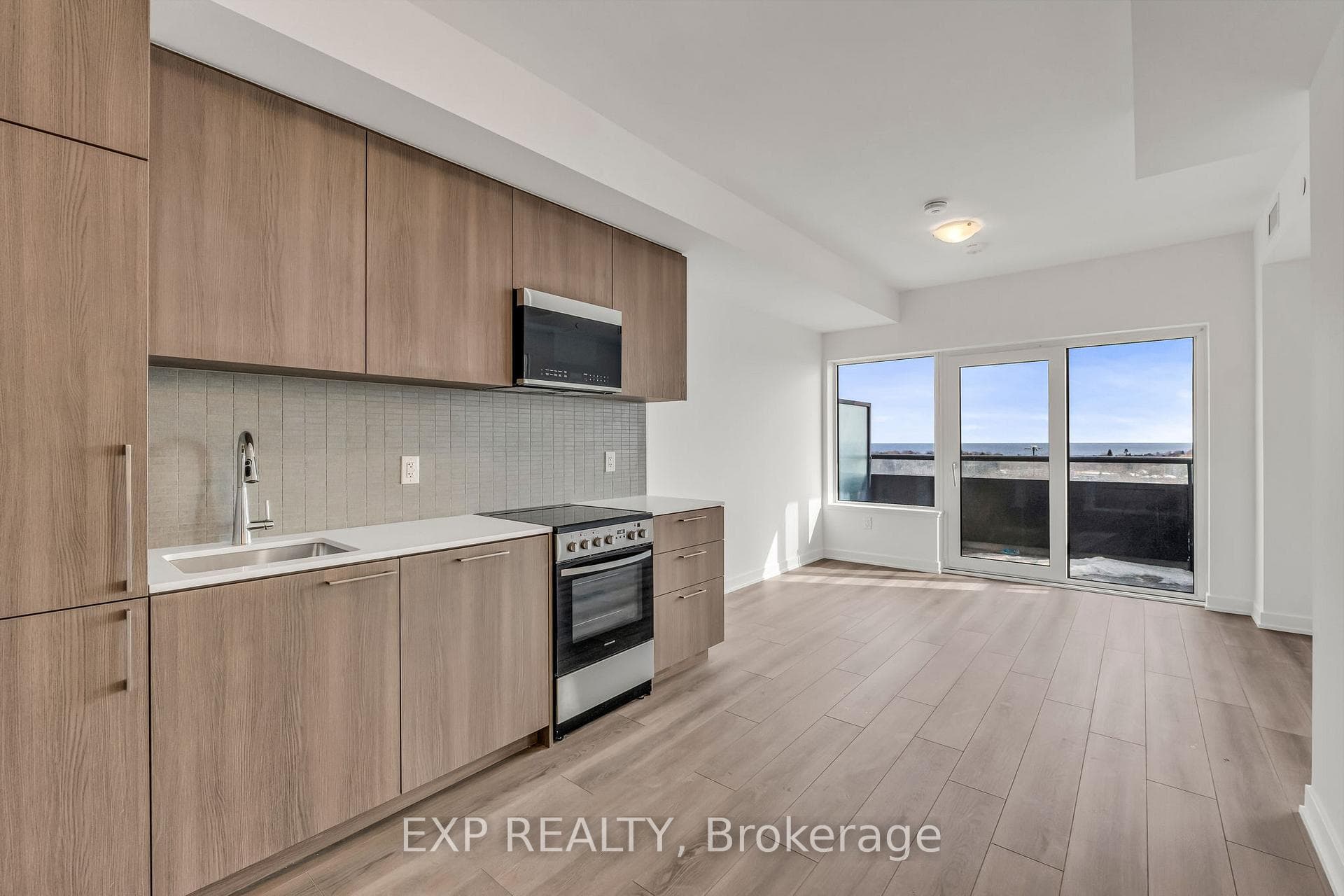 7437 Kingston Road Unit 908B photo 5
