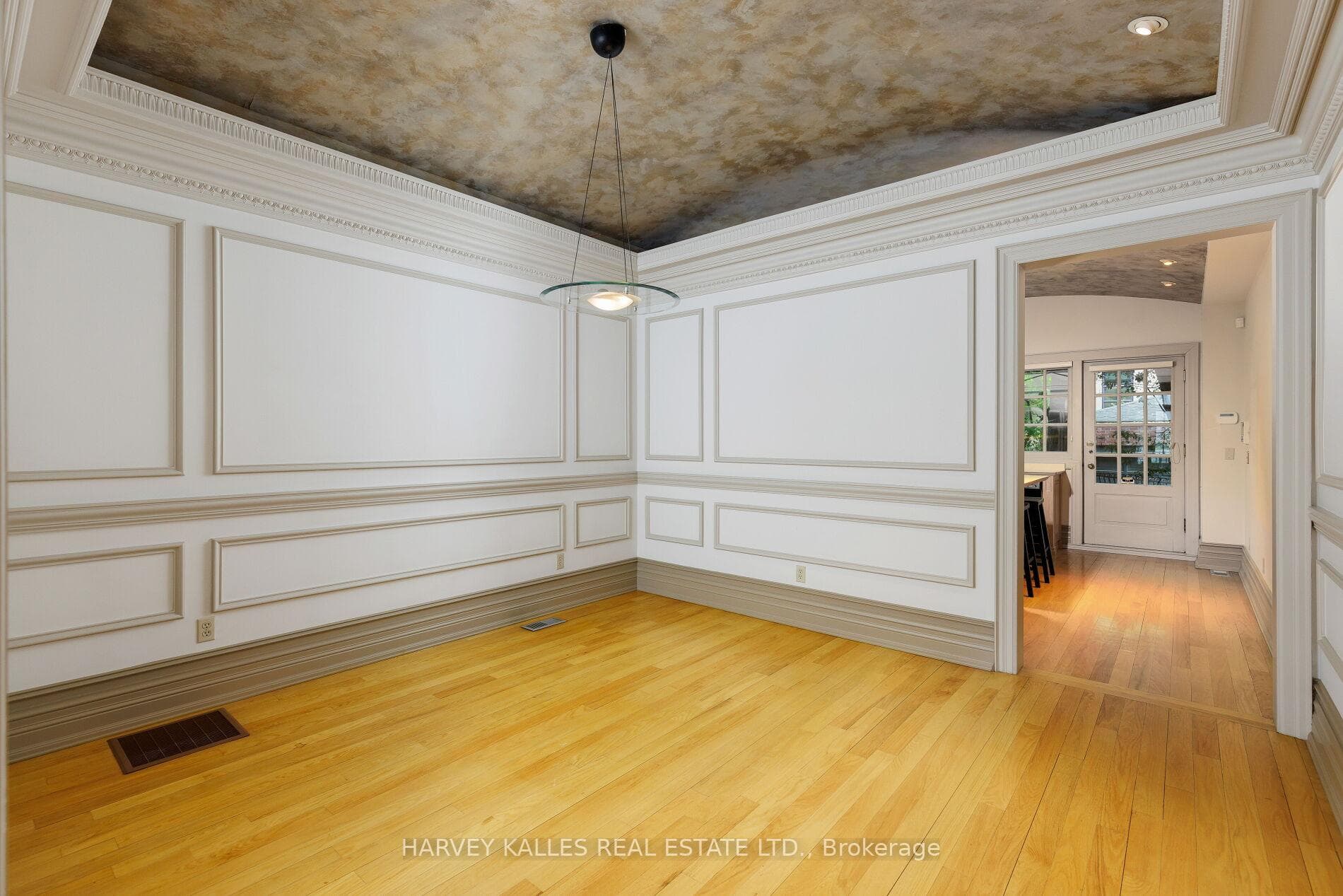 11 Berryman Street photo 8