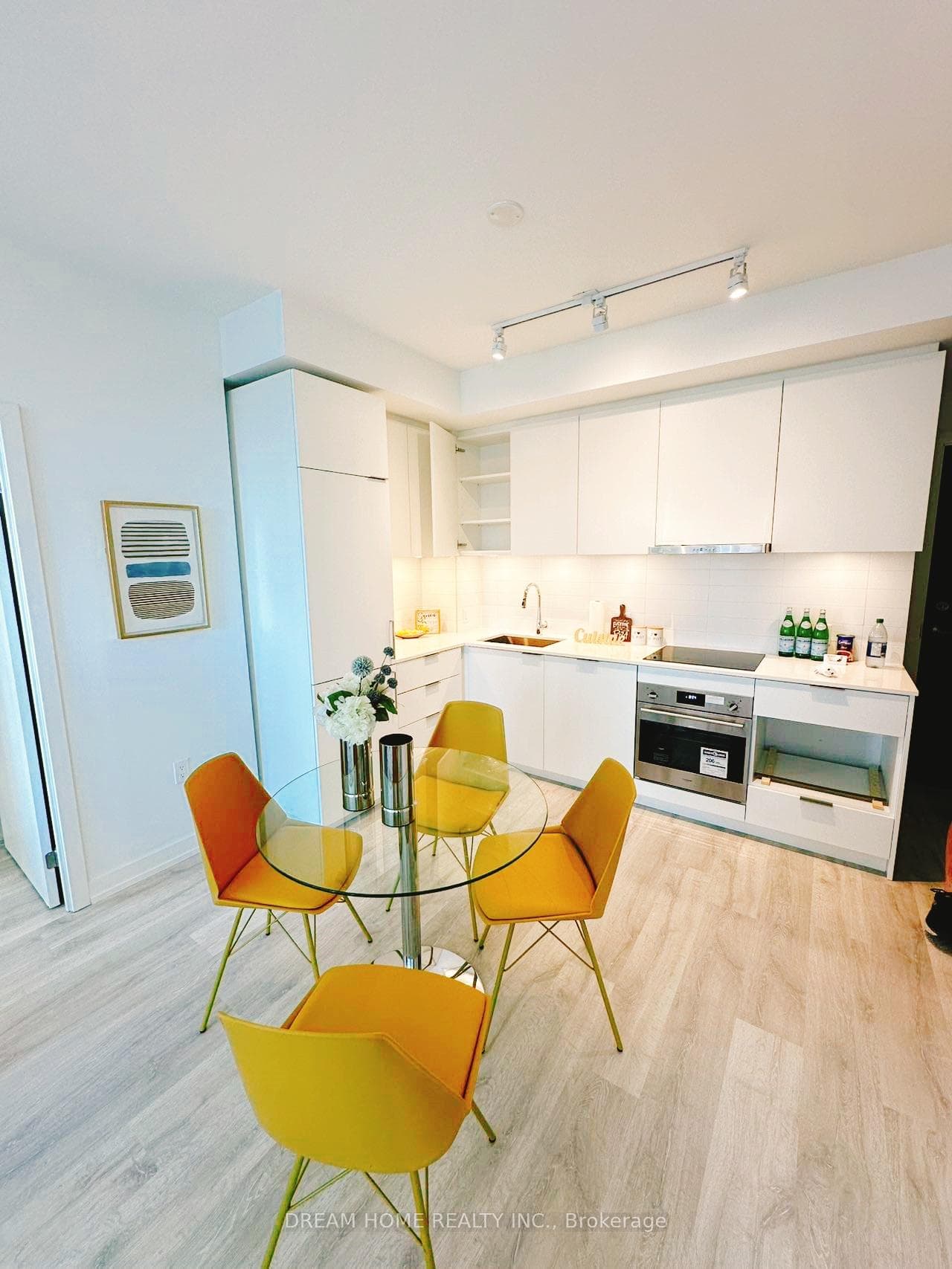 8 Olympic Gdn Drive Unit S1506 photo 5