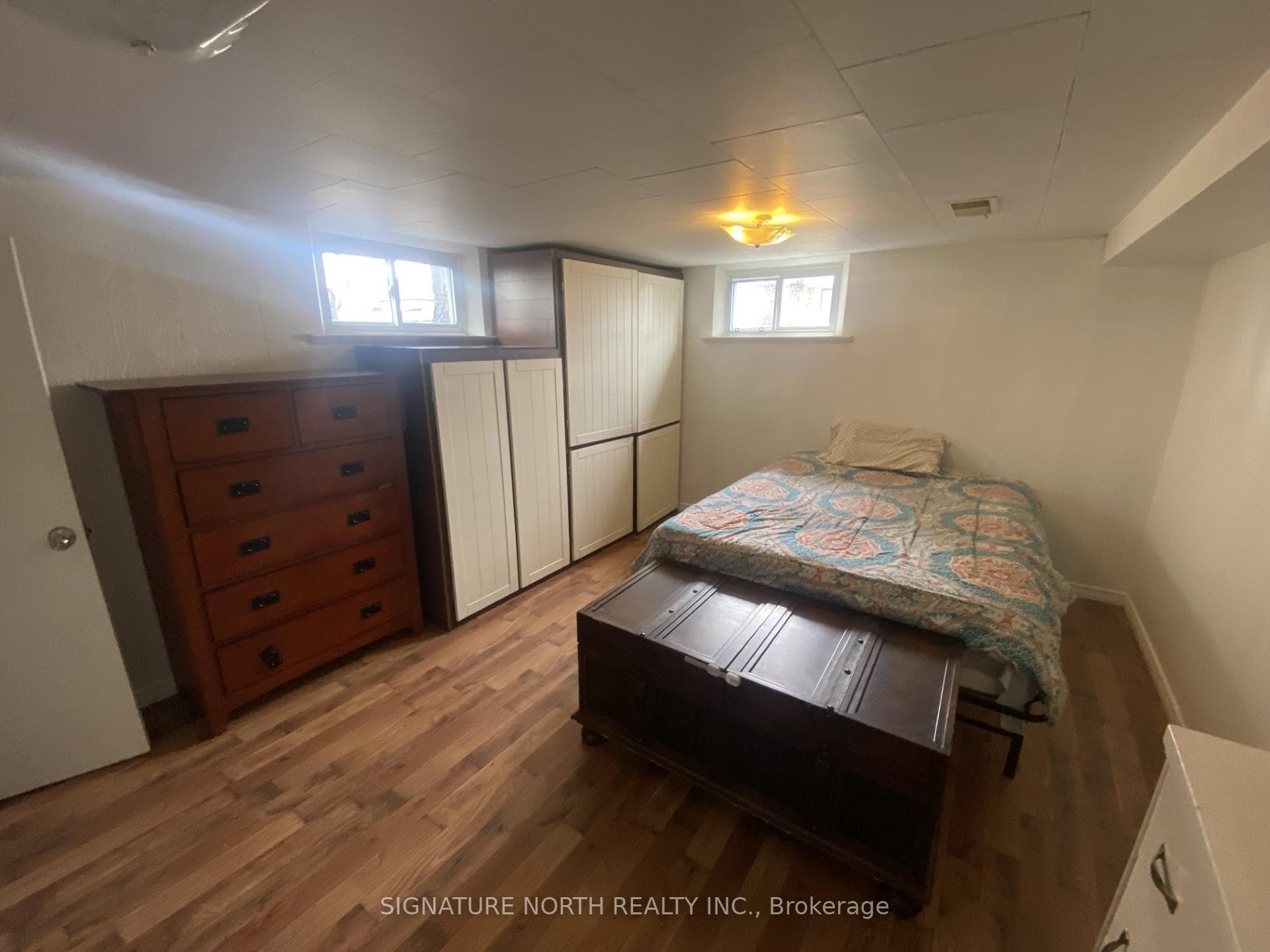 730 Sprague Street photo 27
