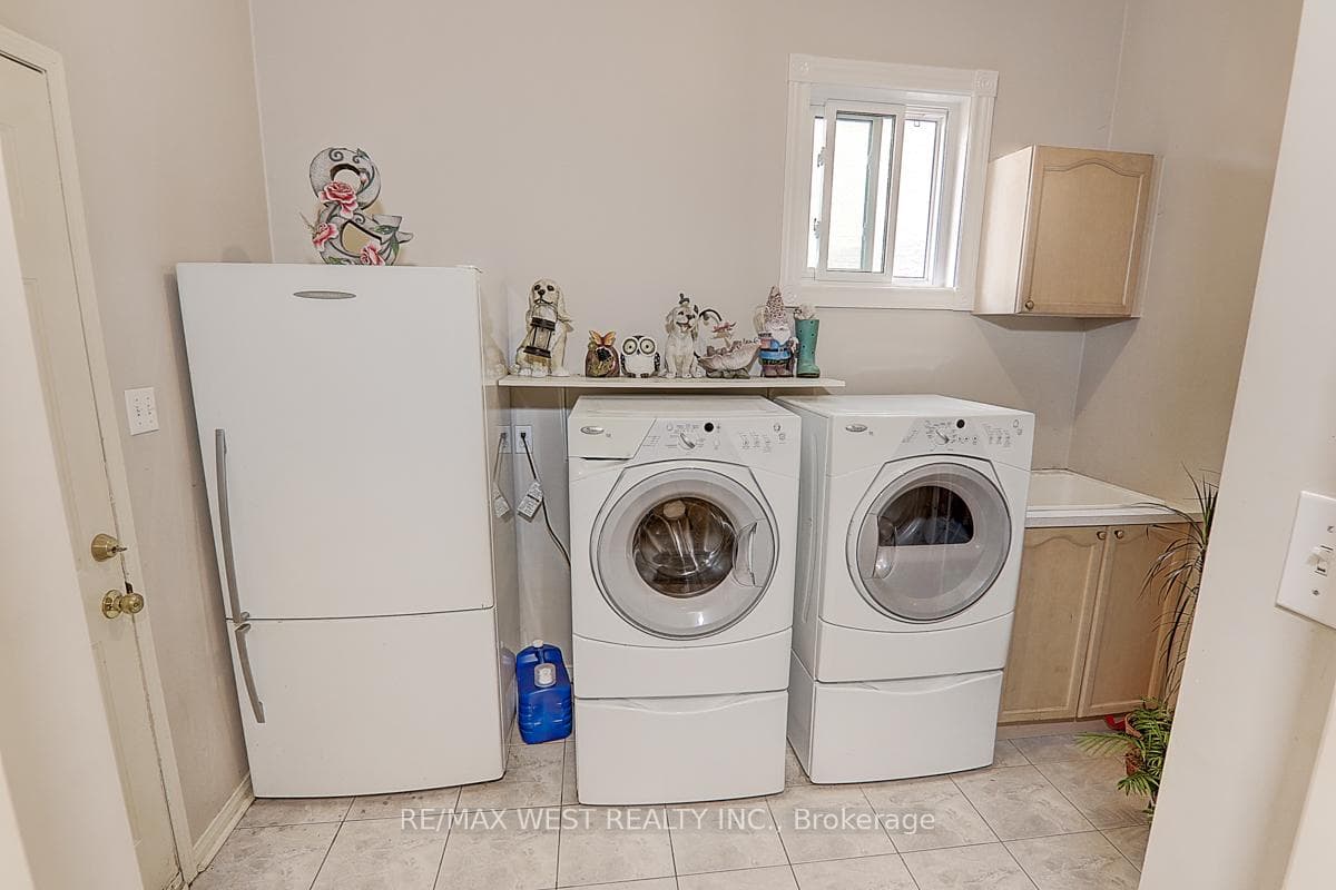 49 Batson Drive photo 40