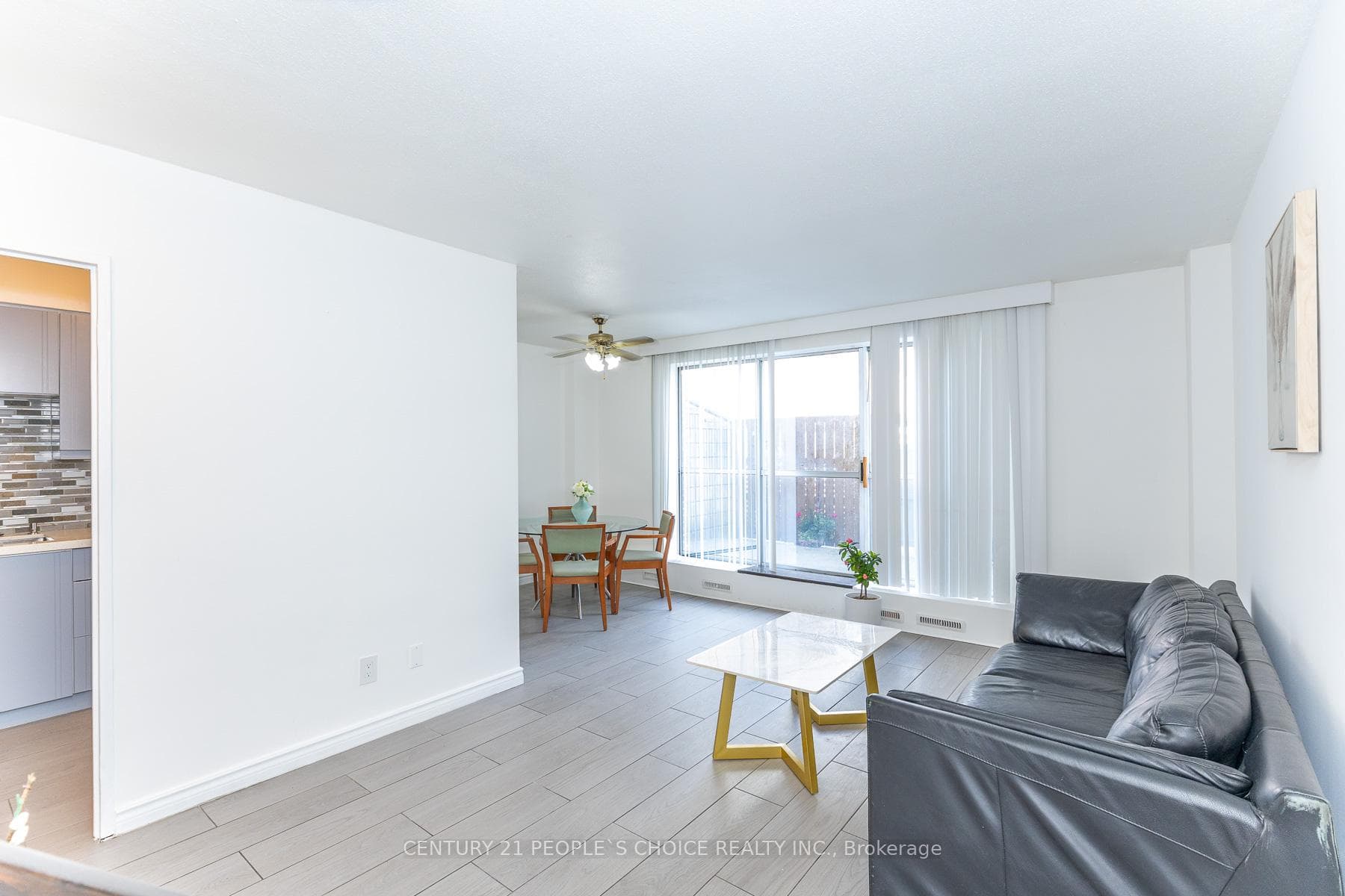 10 Eddystone Avenue Unit 106 photo 14
