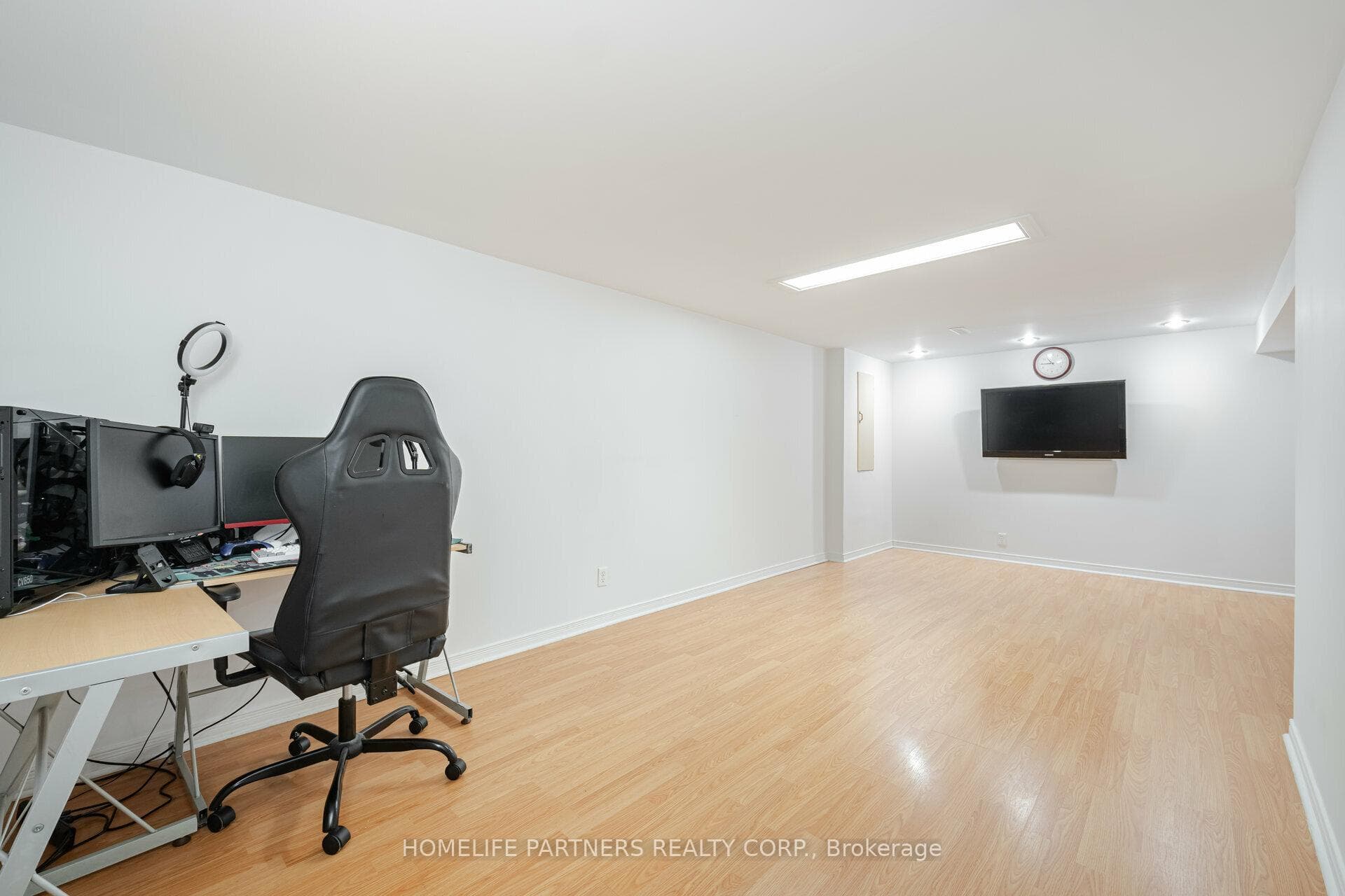6 Nabob Crescent photo 32