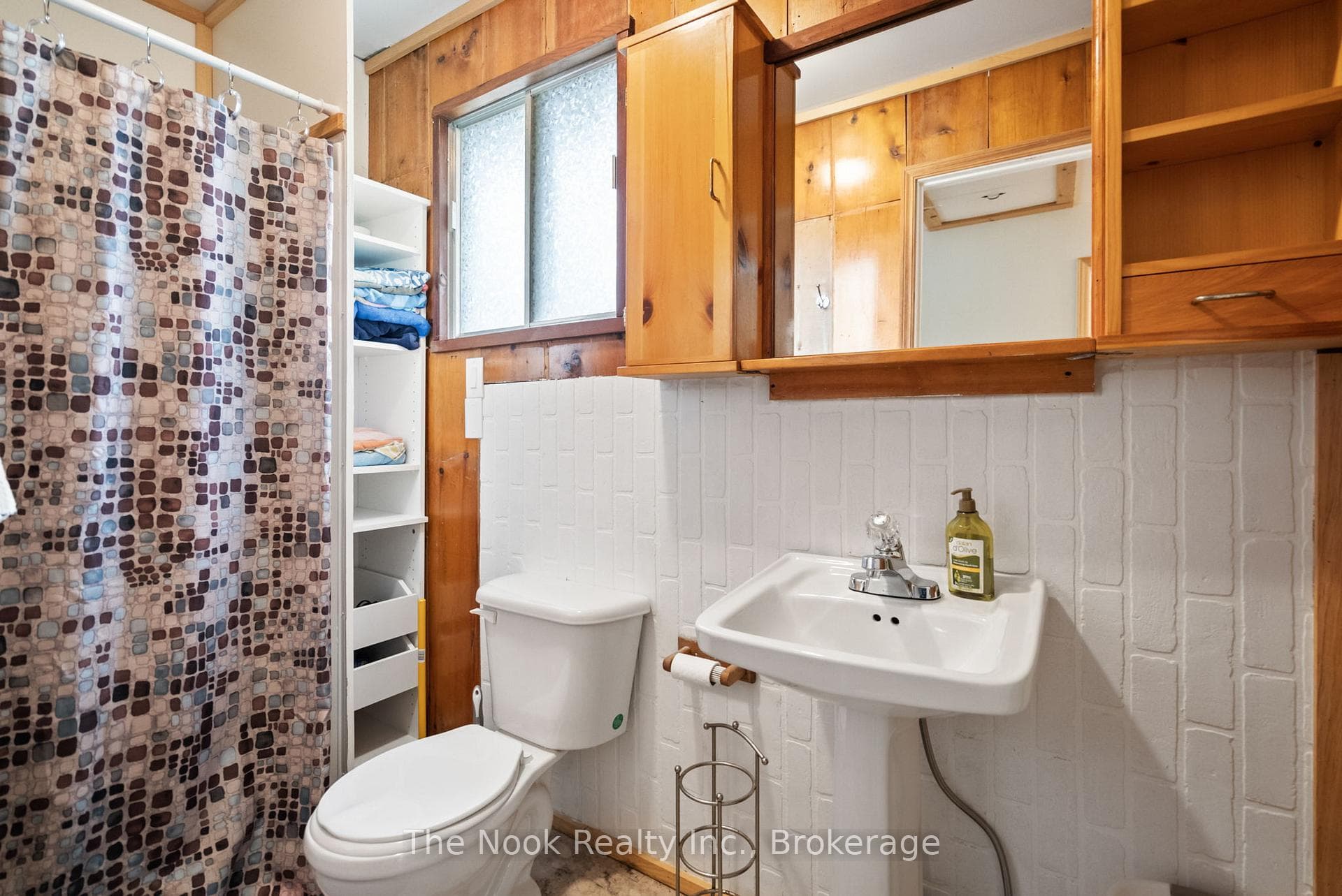 37 Goldfinch Lane photo 17