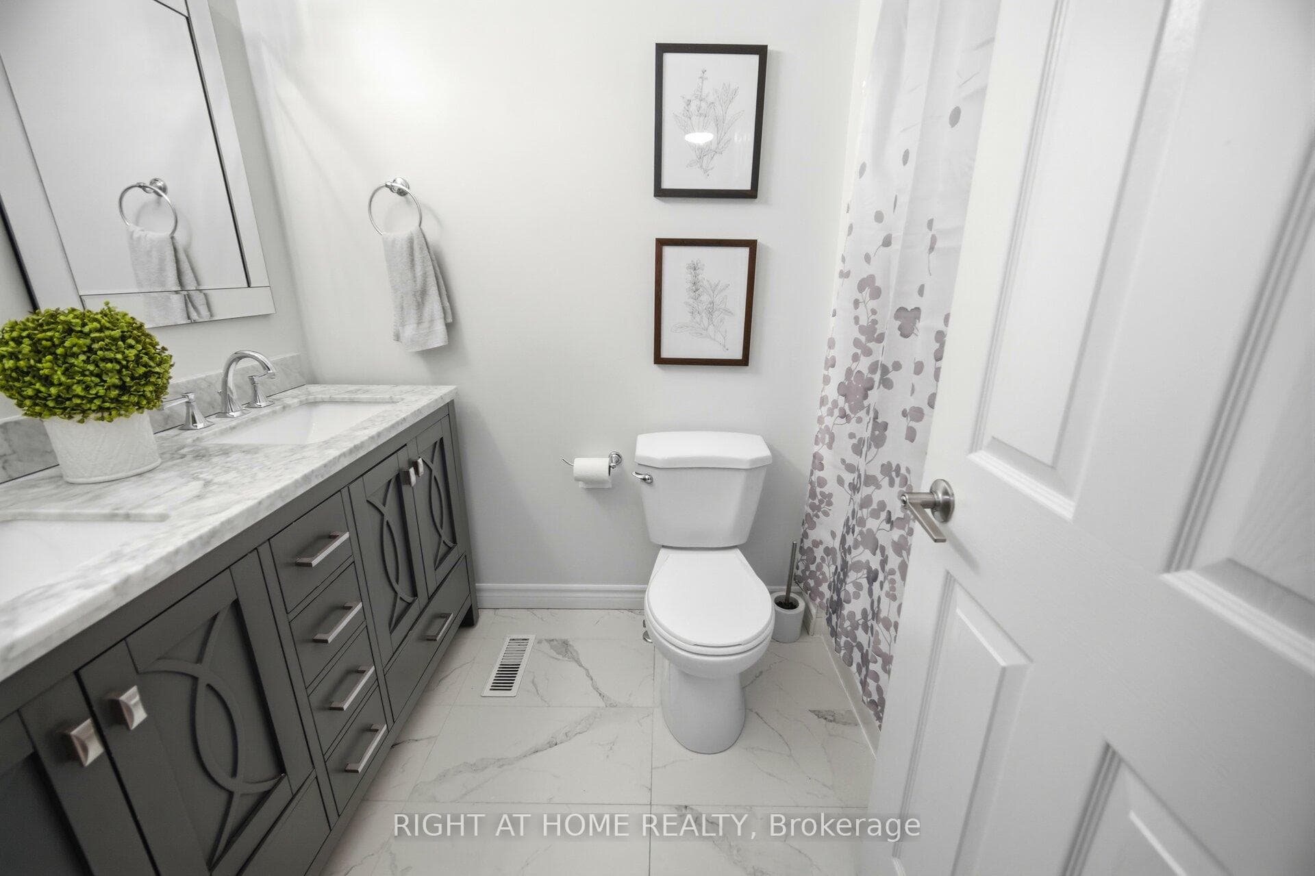 895 Maple Avenue Unit 533 photo 29