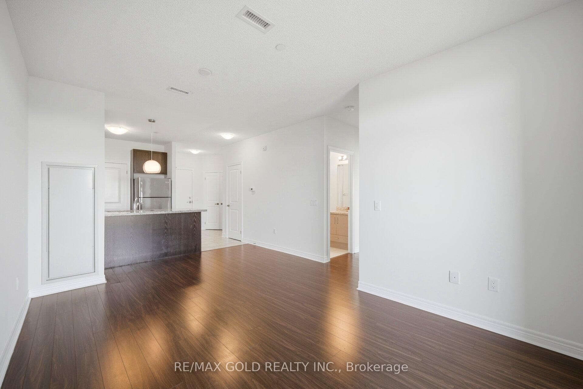 39 New Delhi Drive Unit 601 photo 16