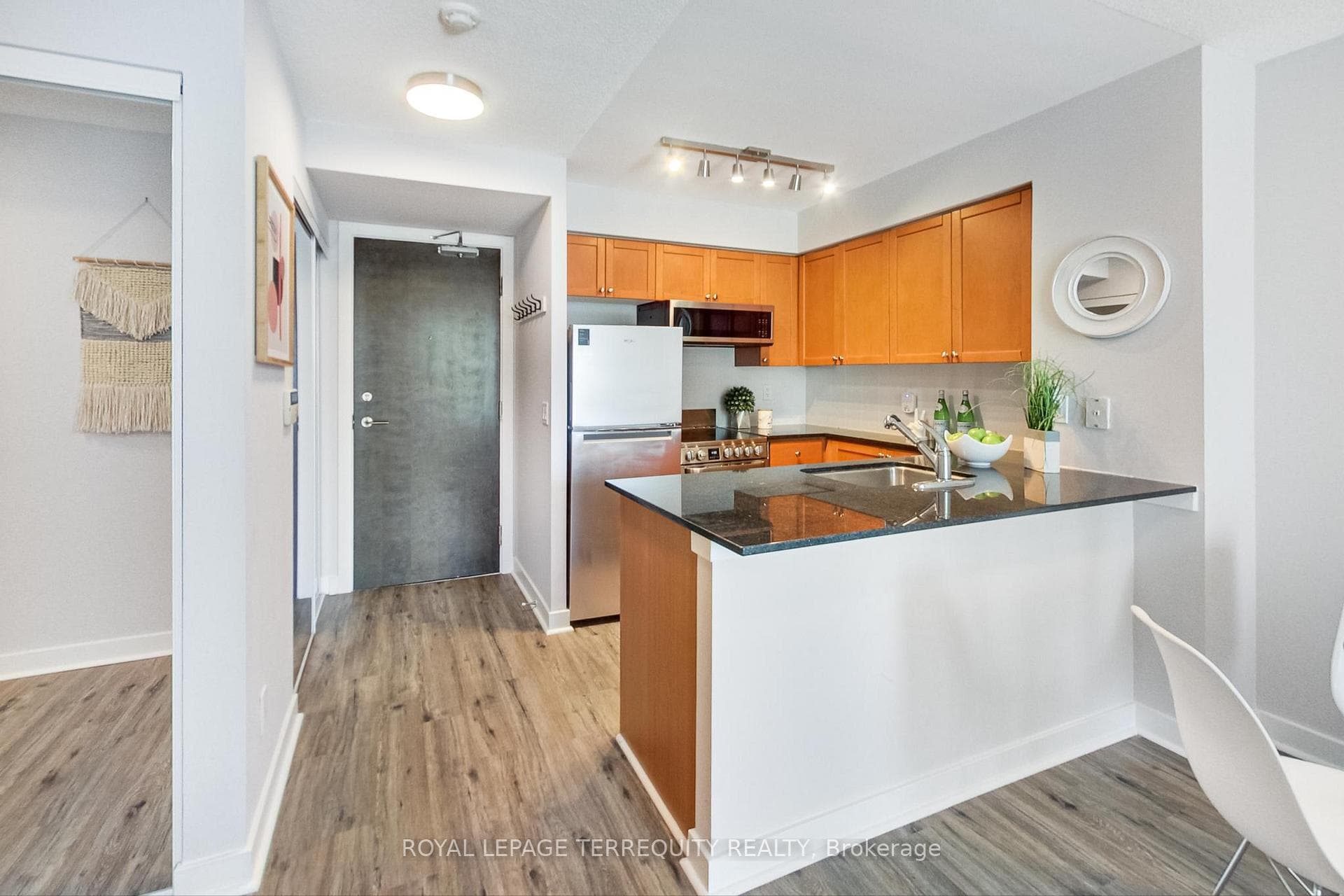 50 Lynn Williams Street Unit 605 photo 13